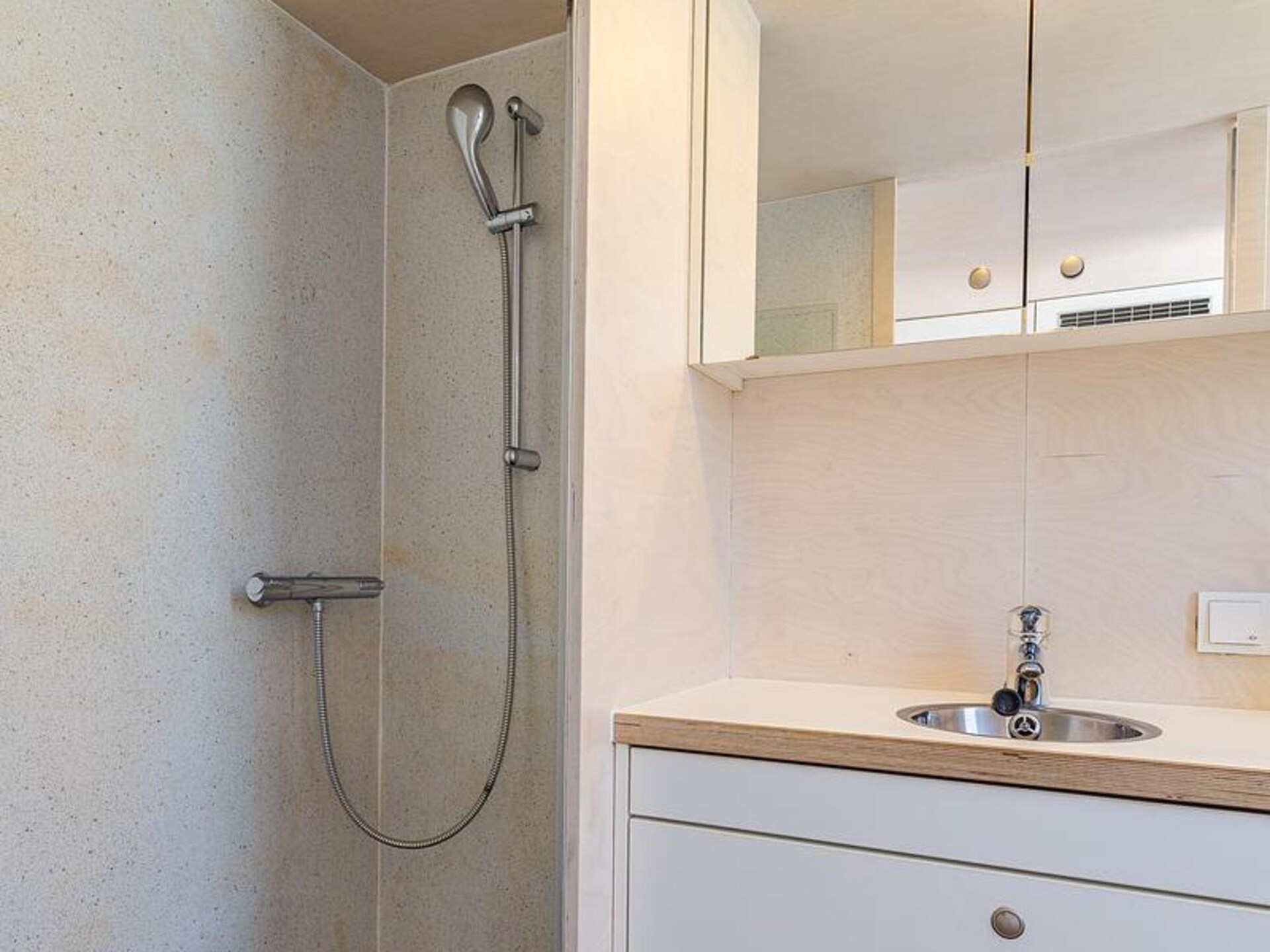 Sleep beachhouse Dishoek: uniek strandappartement aan de Noordzee - foto 17