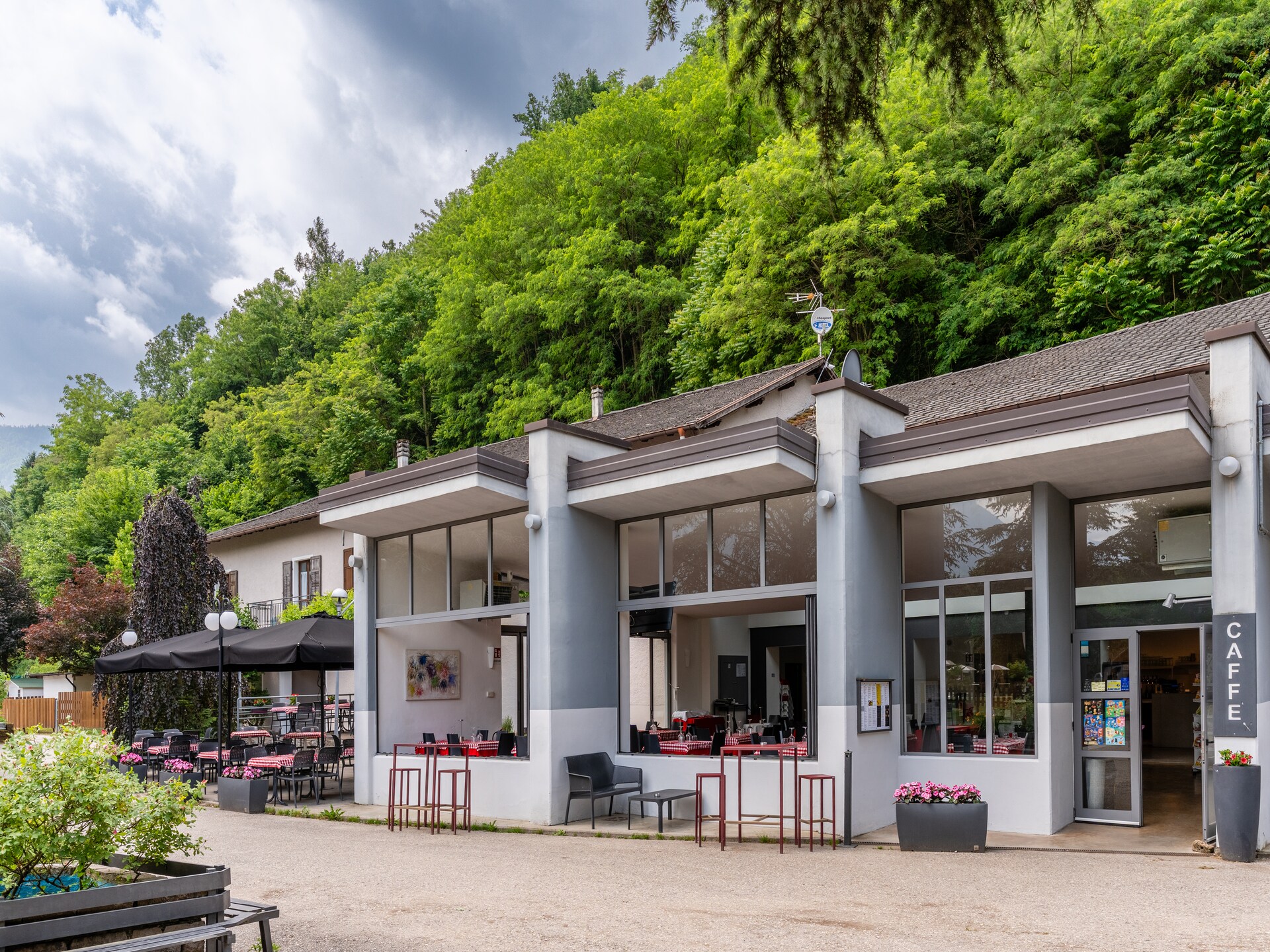 Lodge Elite: vrijstaande stacaravan voor 4 bij de meren van Levico Terme - foto 21