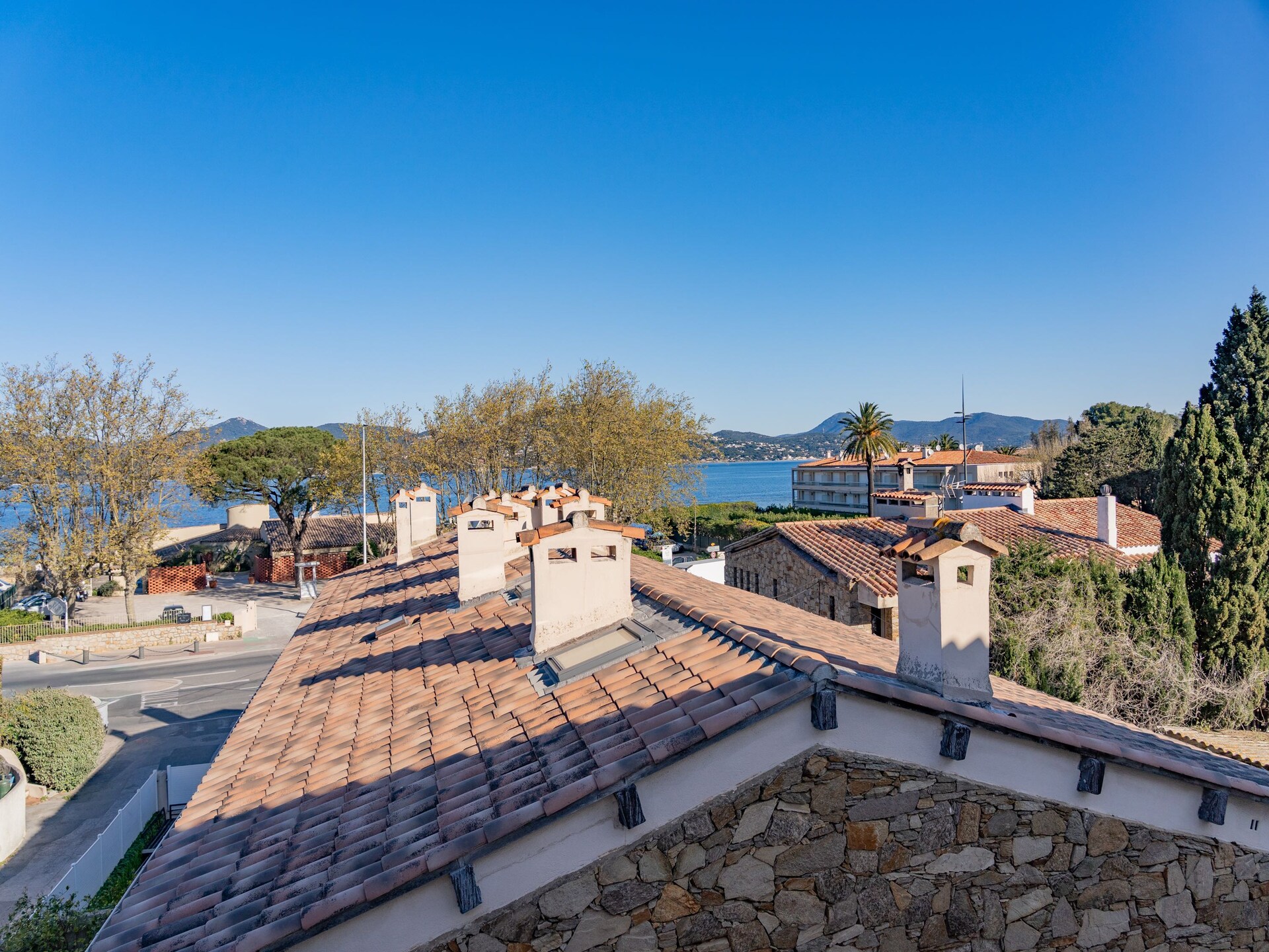 Zonnige studio met balkon en zeezicht in Saint-Tropez - foto 34