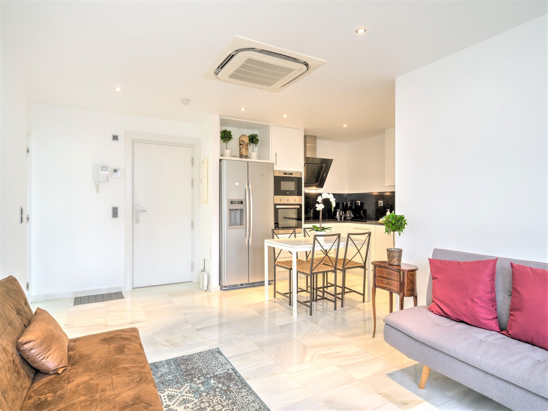 Verfijnd appartement in hartje Antwerpen – 2 slaapkamers - foto 2