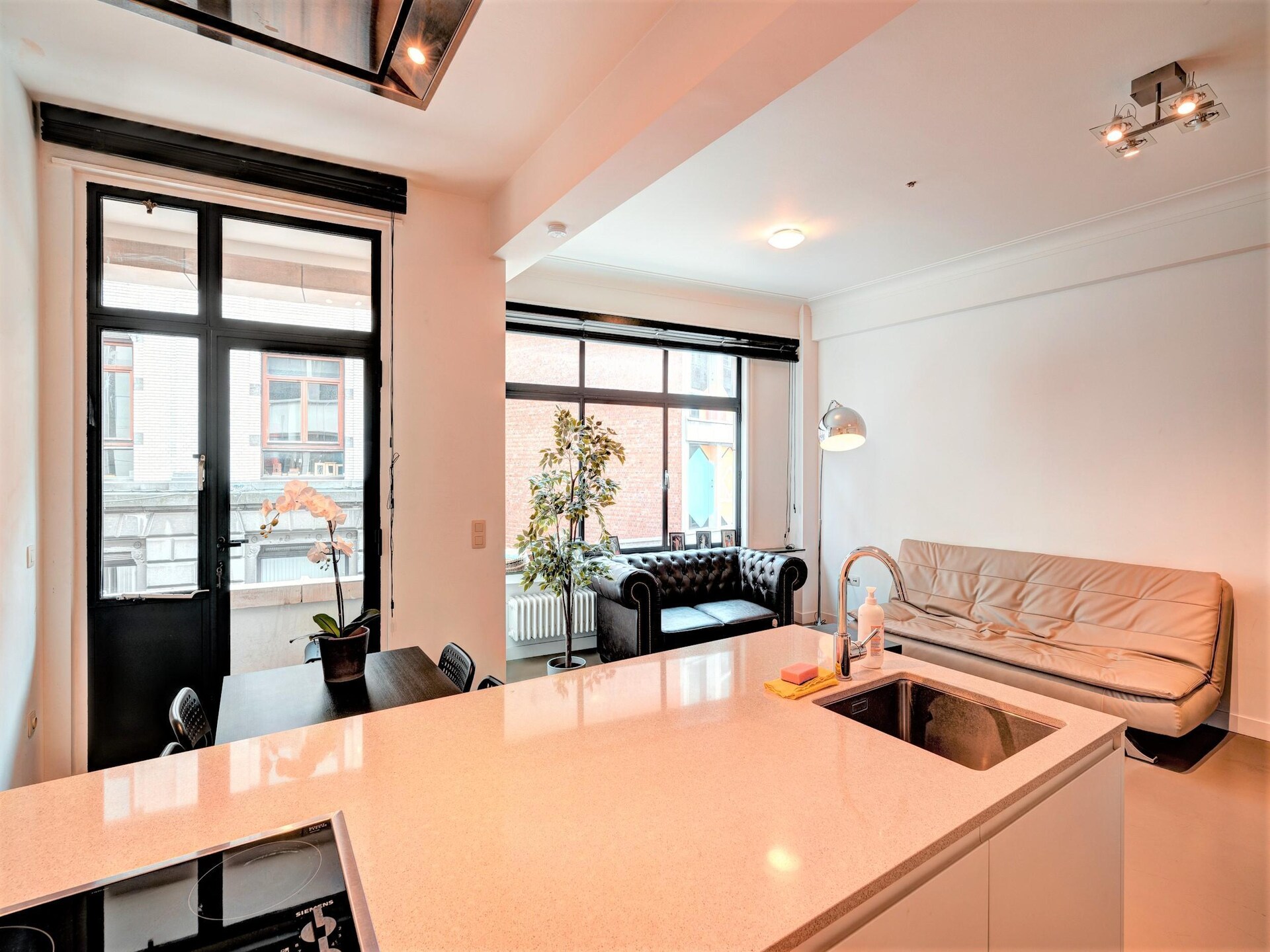 Ruim appartement van 100 m² nabij de Meir in Antwerpen Centrum - foto 9