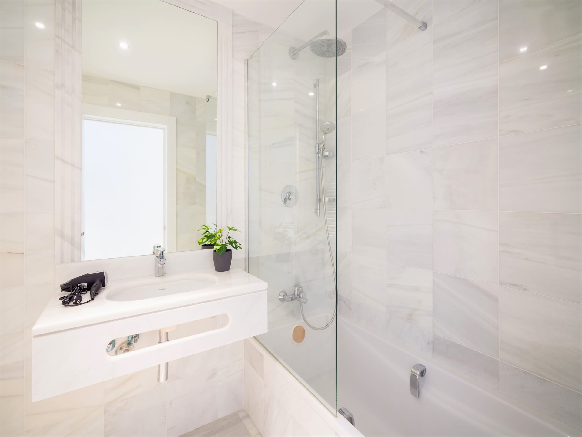Luxe 4-persoons appartement in hartje Antwerpen - foto 12