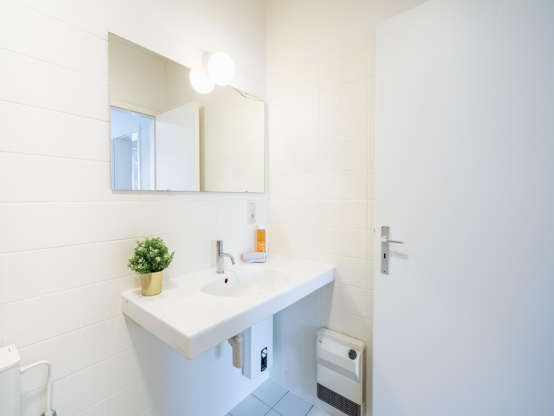 1-persoons appartement in hartje Antwerpen met lichte woonsfeer - foto 11