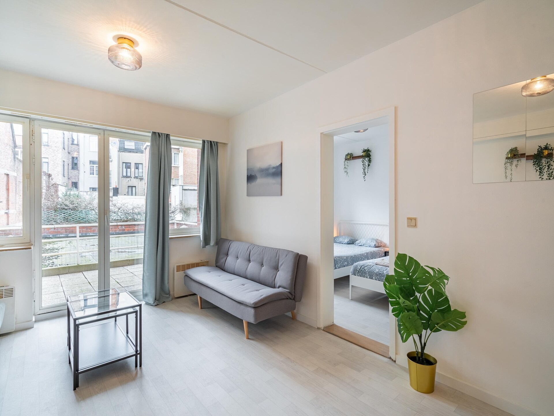 1-persoons appartement in hartje Antwerpen met lichte woonsfeer - foto 2