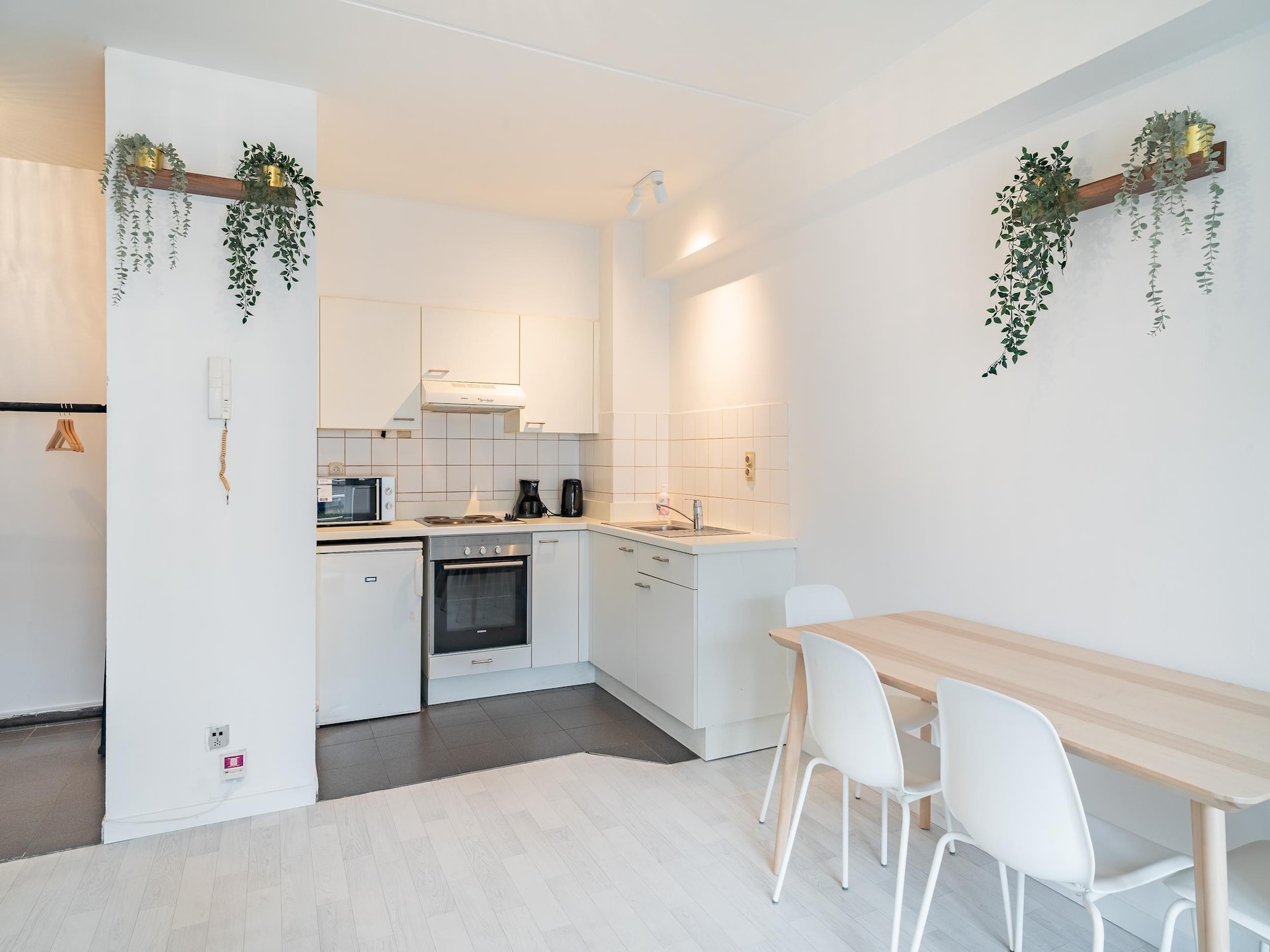 1-persoons appartement in hartje Antwerpen met lichte woonsfeer - foto 6