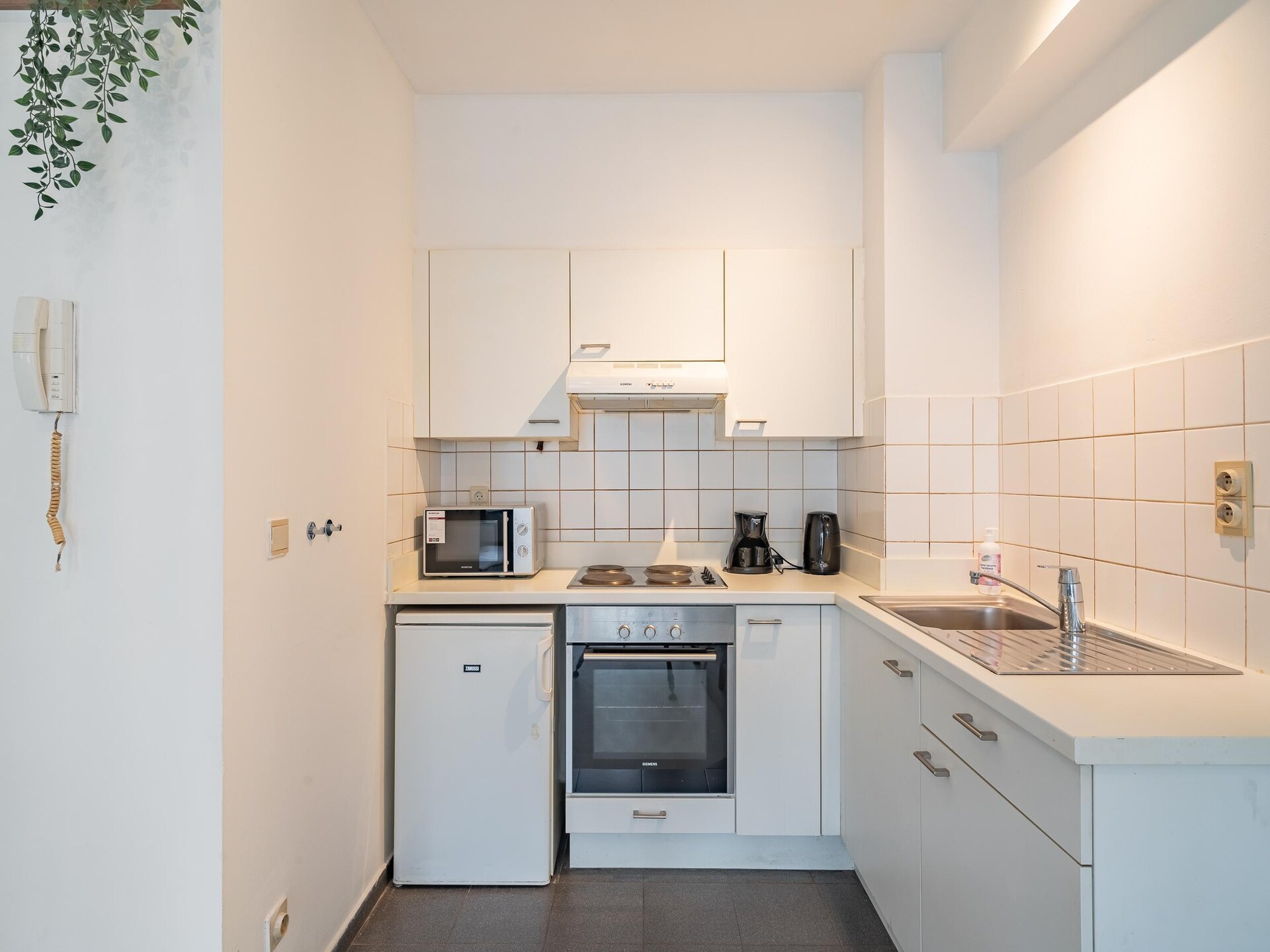 1-persoons appartement in hartje Antwerpen met lichte woonsfeer - foto 7