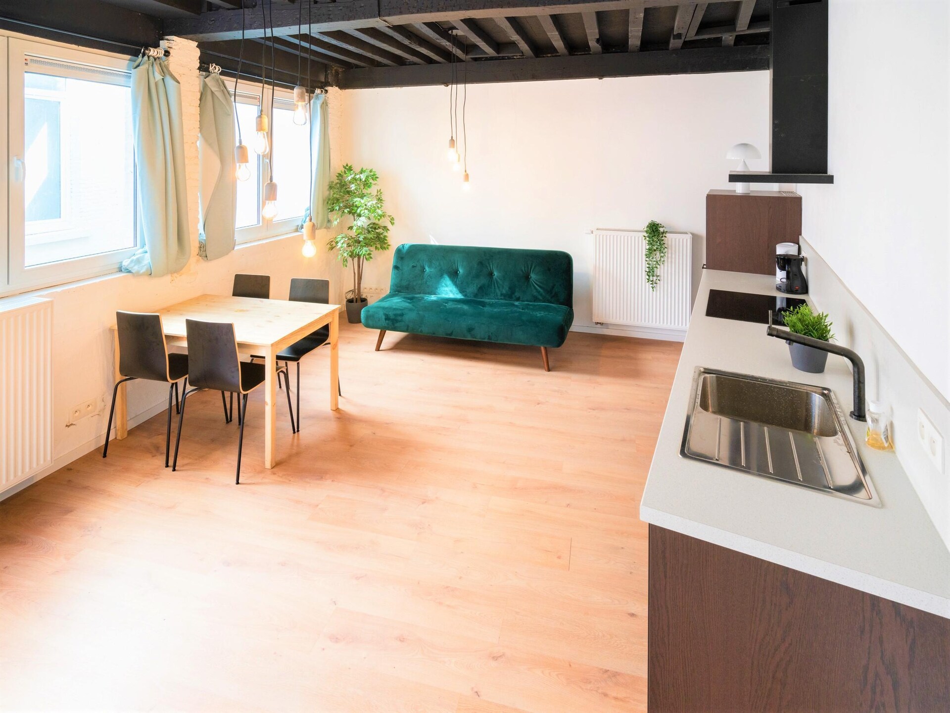 100 m² appartement met 2 slaapkamers bij Sint-Paulus in Antwerpen - foto 1
