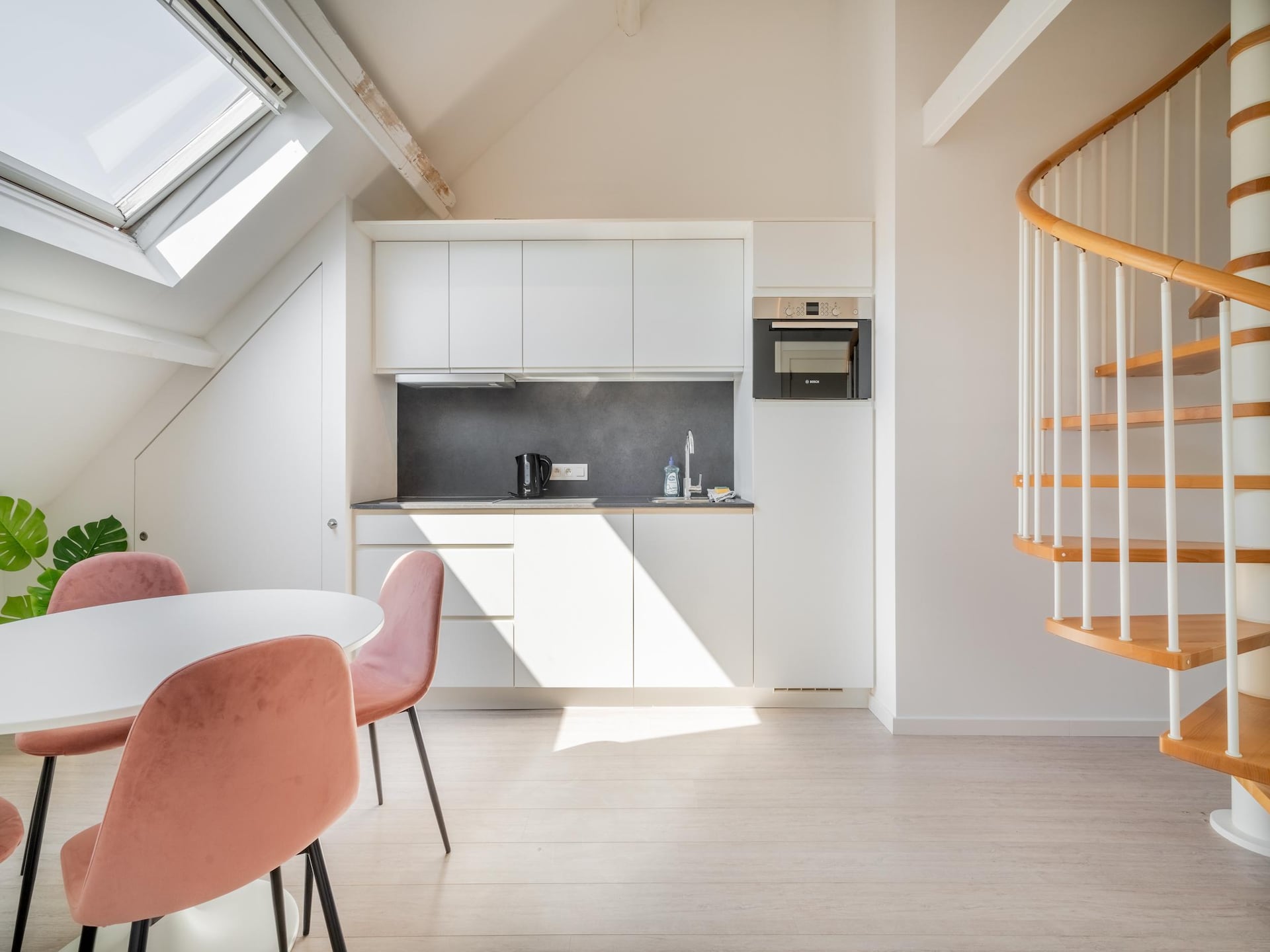 89 m² appartement in hartje Antwerpen voor 1 persoon - foto 3