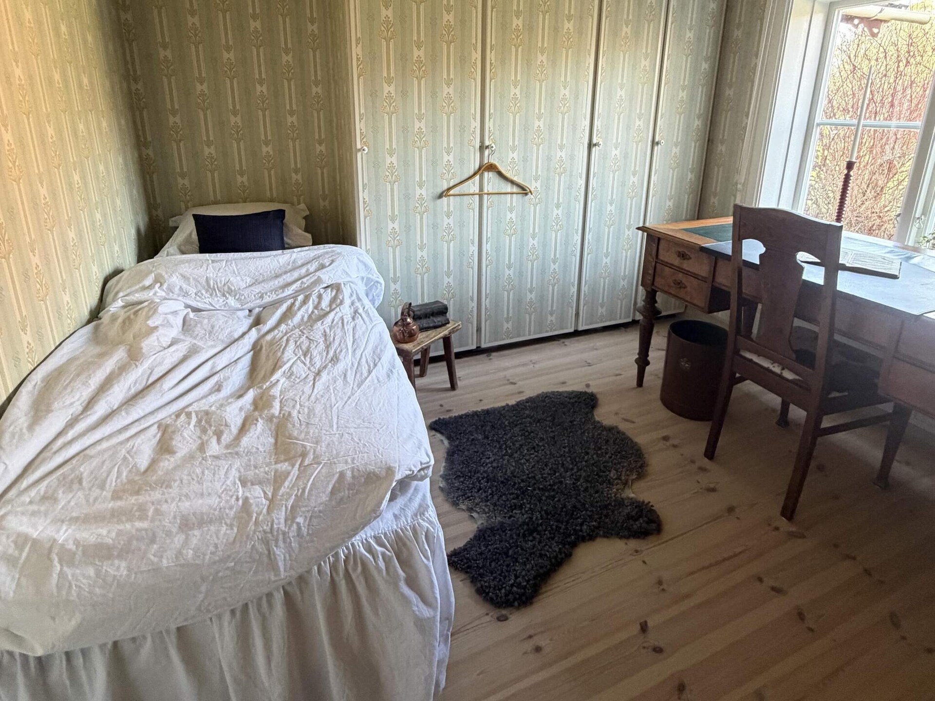 Authentiek Zweedse boerderij uit 1700 bij golfbaan en Mälarenmeer - foto 25