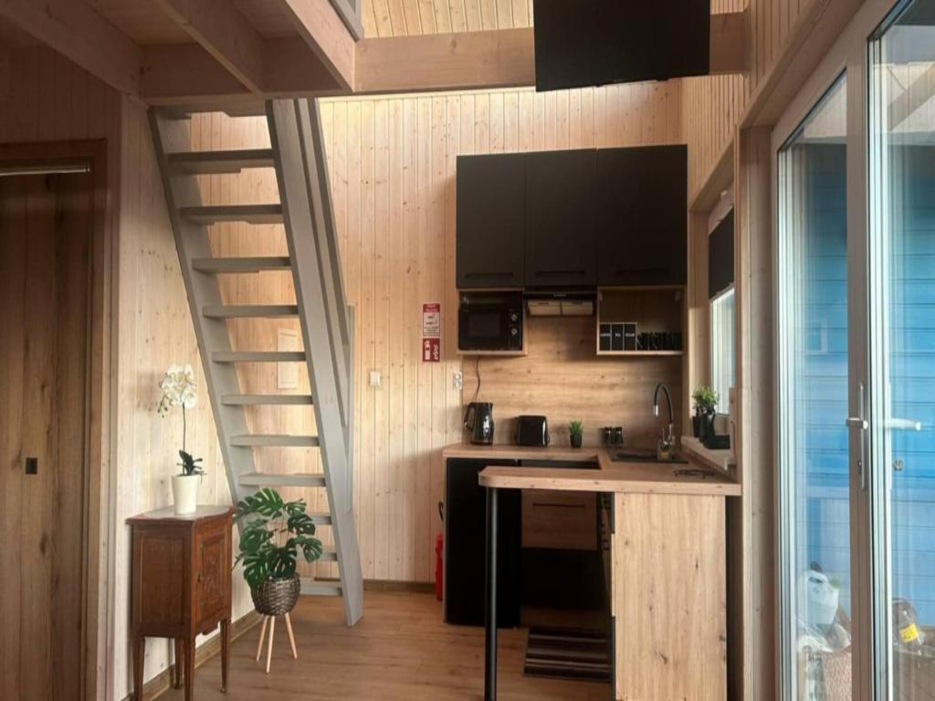 Houten vakantiehuis aan meer in Polen: 8 pers., wellness & zwembad - foto 2