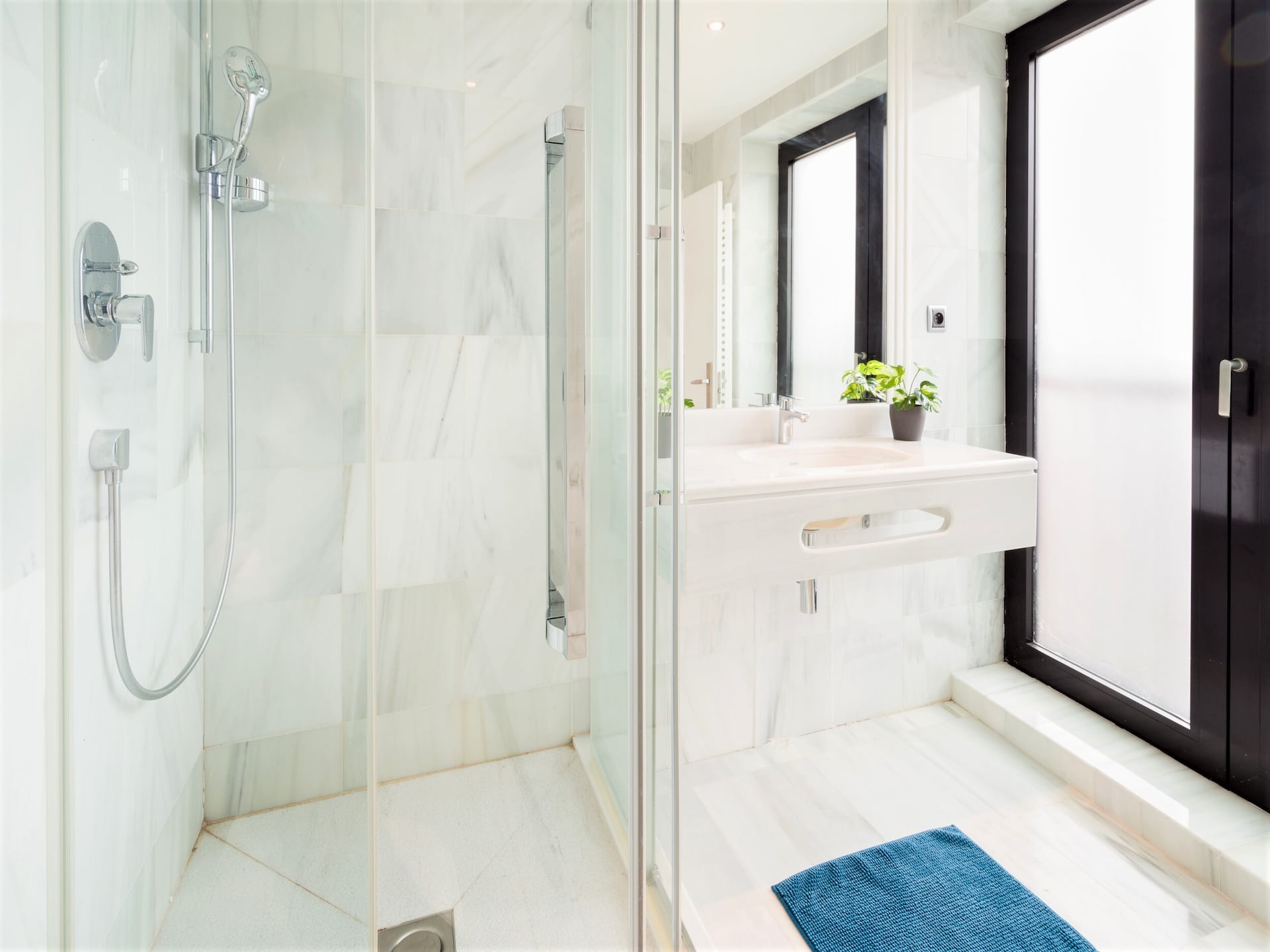 Luxe appartement van 120 m² in het centrum van Antwerpen - foto 9