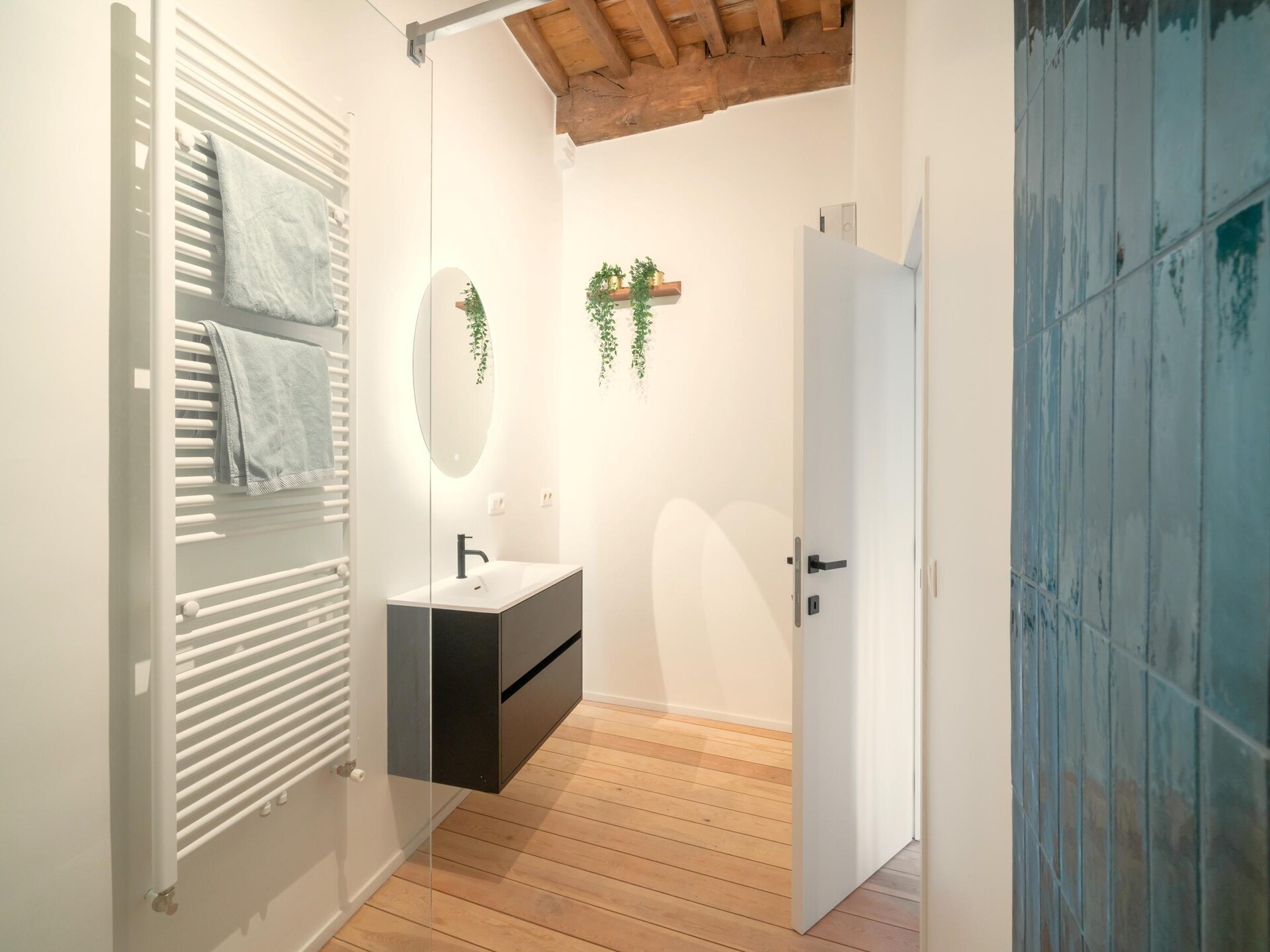 Duplex in hartje Antwerpen met houten interieur (65 m²) - foto 14