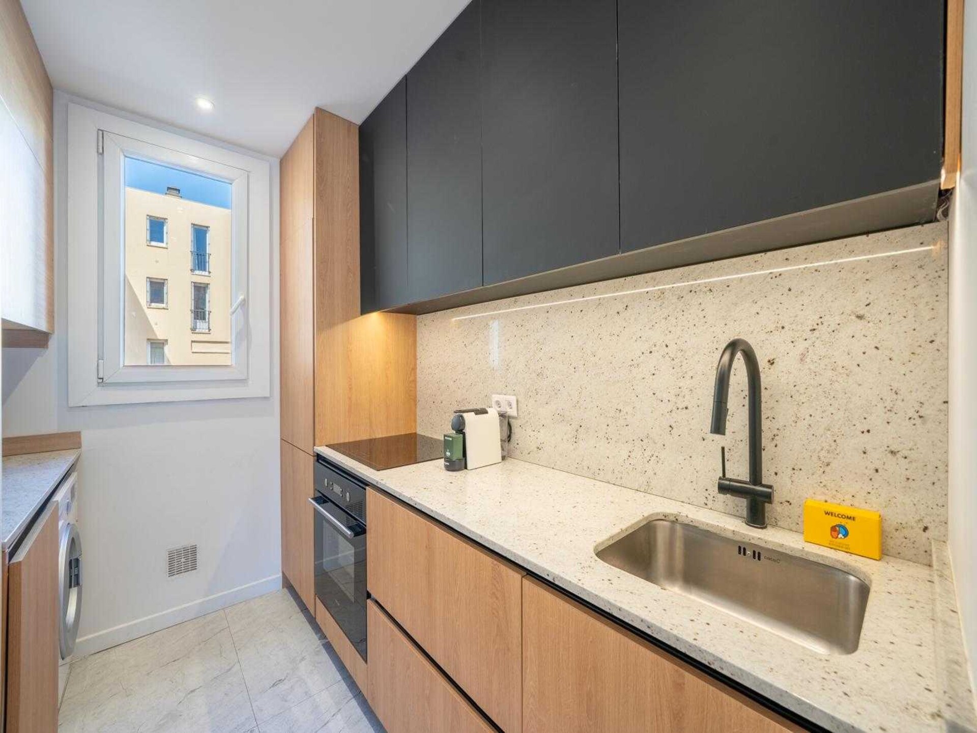 Licht appartement in Saint-Tropez, op loopafstand van strand en centrum - foto 4