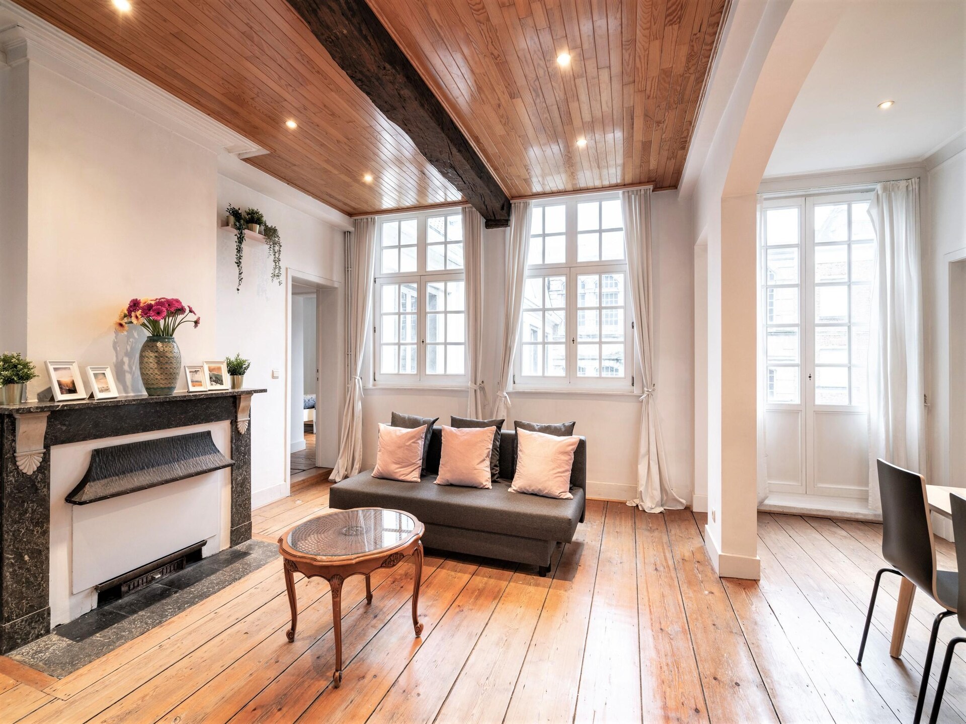 Stijlvol 4-persoons appartement met terras in Antwerpen - foto 1
