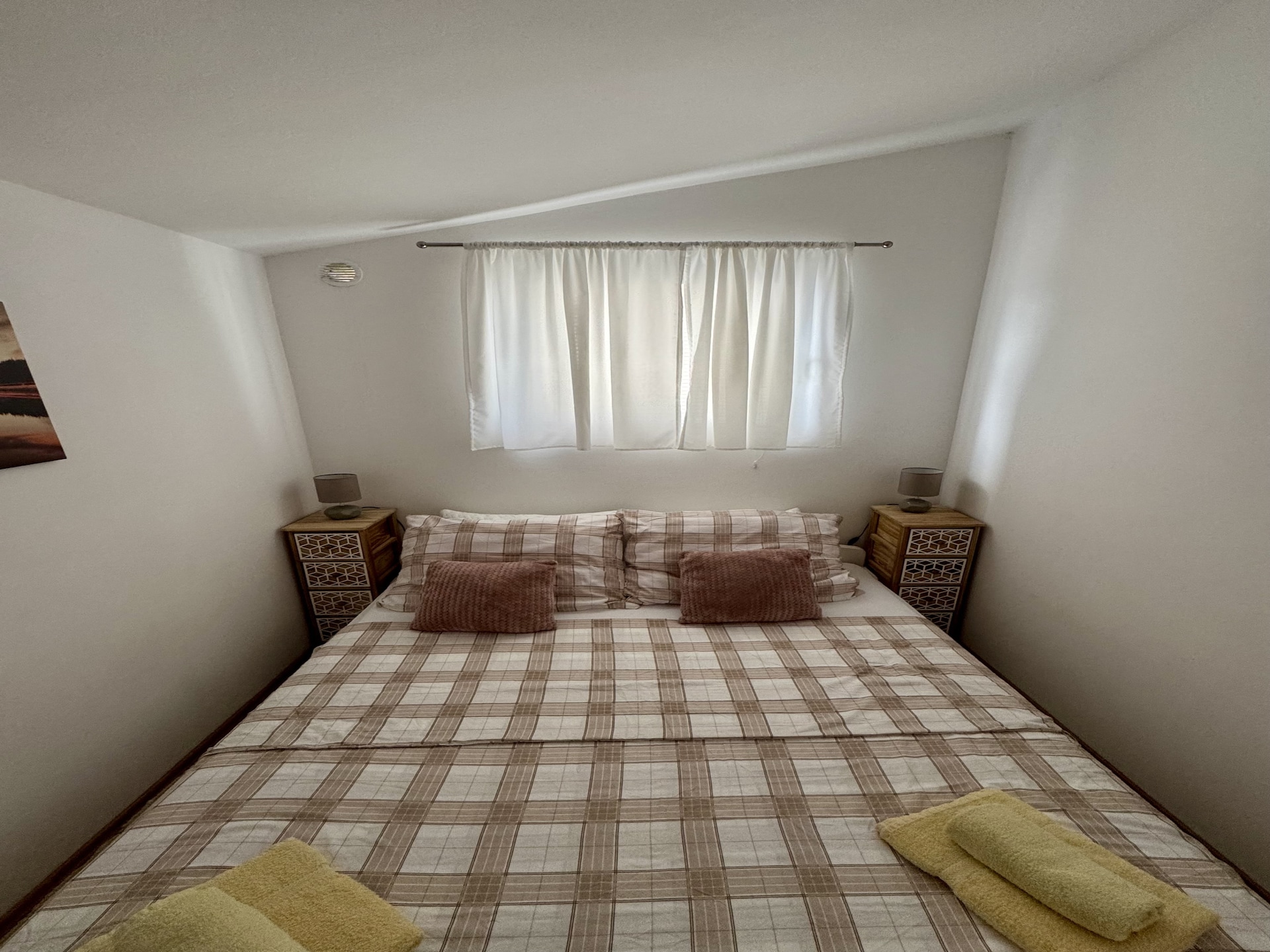 4-persoons appartement in Ražanac met jacuzzi en strand nabij - foto 12