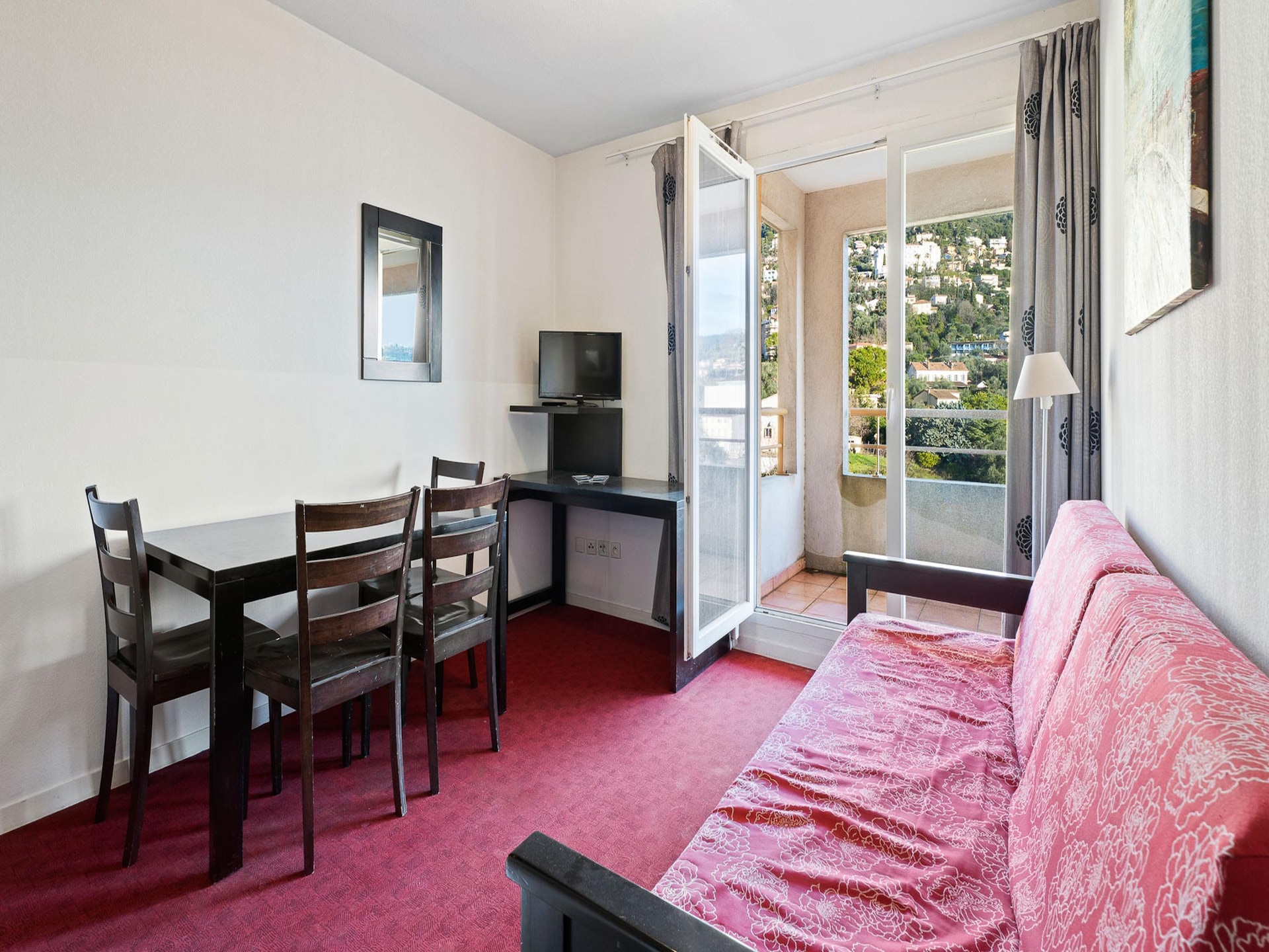 Op 900m van het centrum: licht appartement in Grasse voor 4 personen - foto 8