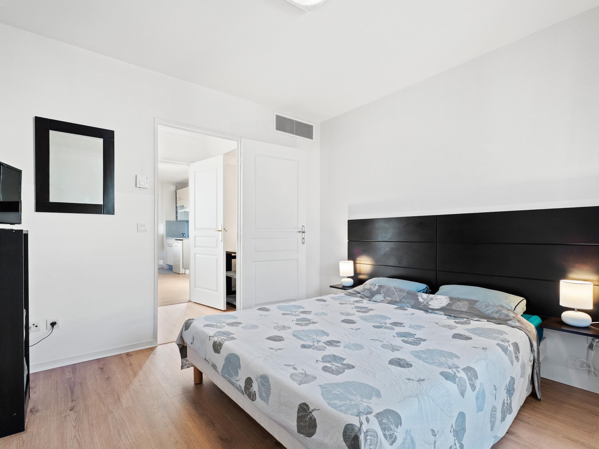 Licht appartement in Grasse met balkon en zwembad - foto 9