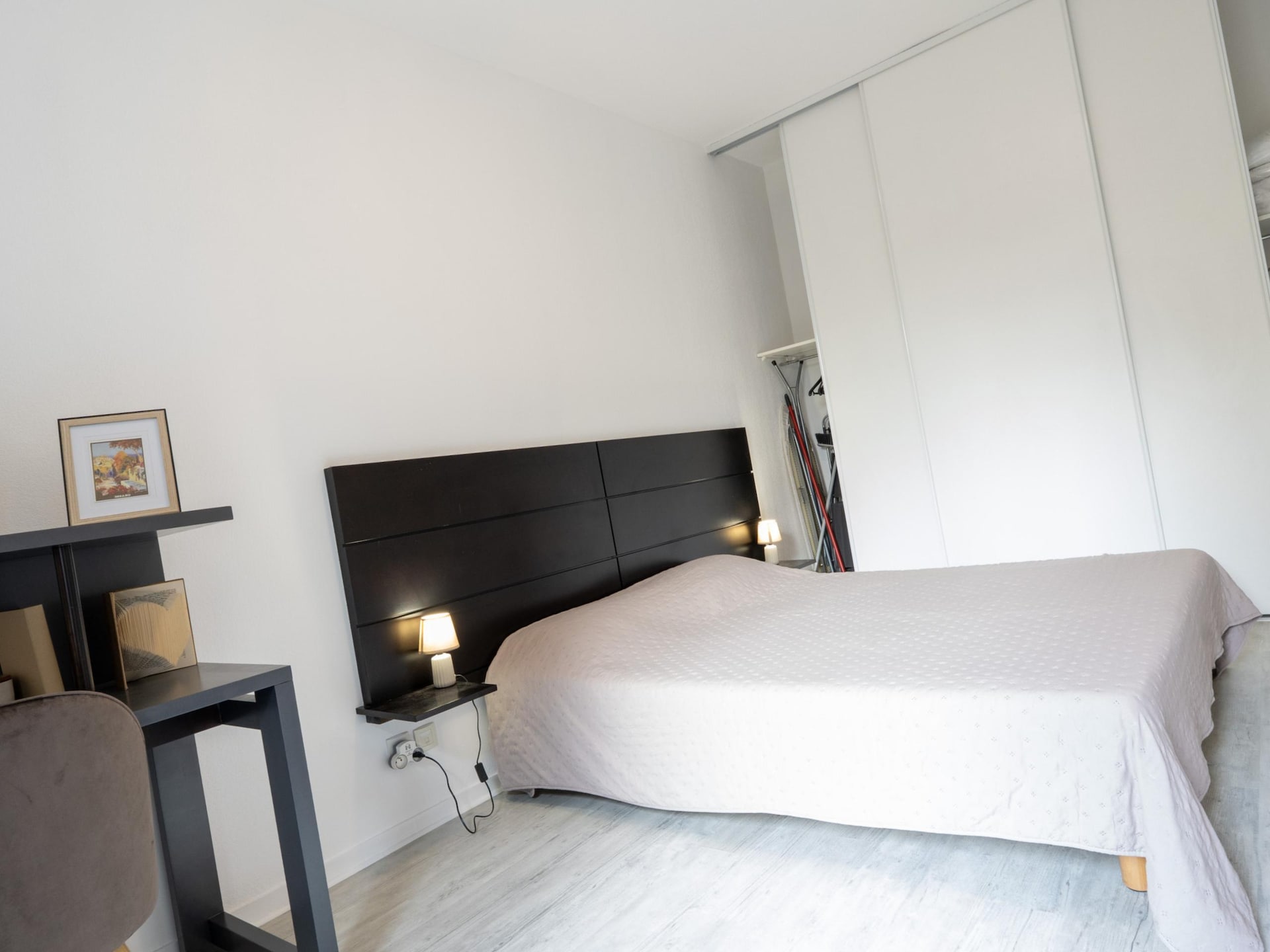 Licht appartement met bergzicht in Grasse - foto 17