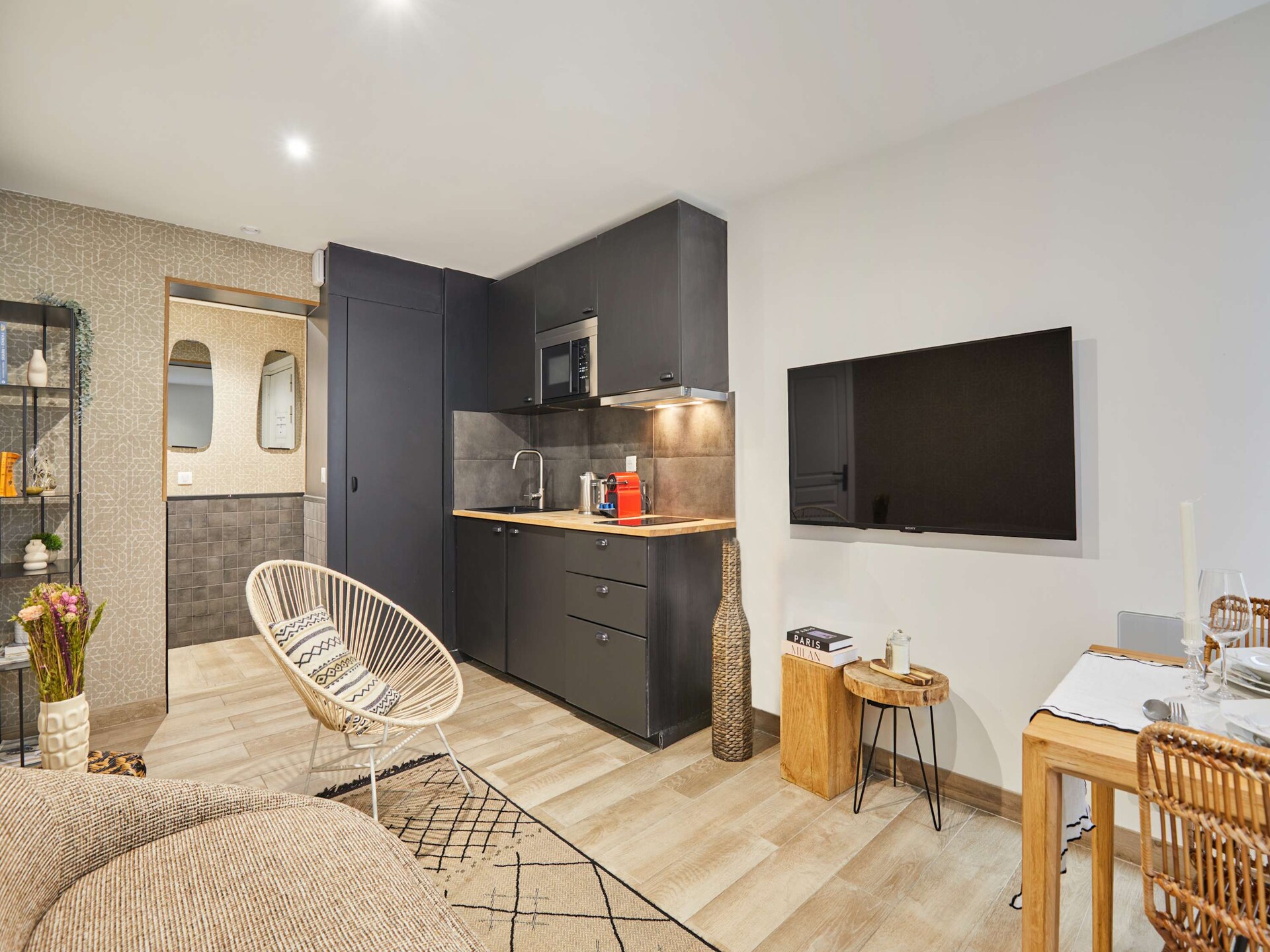 Authentiek appartement in 11e arrondissement, 2 slaapkamers, metro Voltaire - foto 2