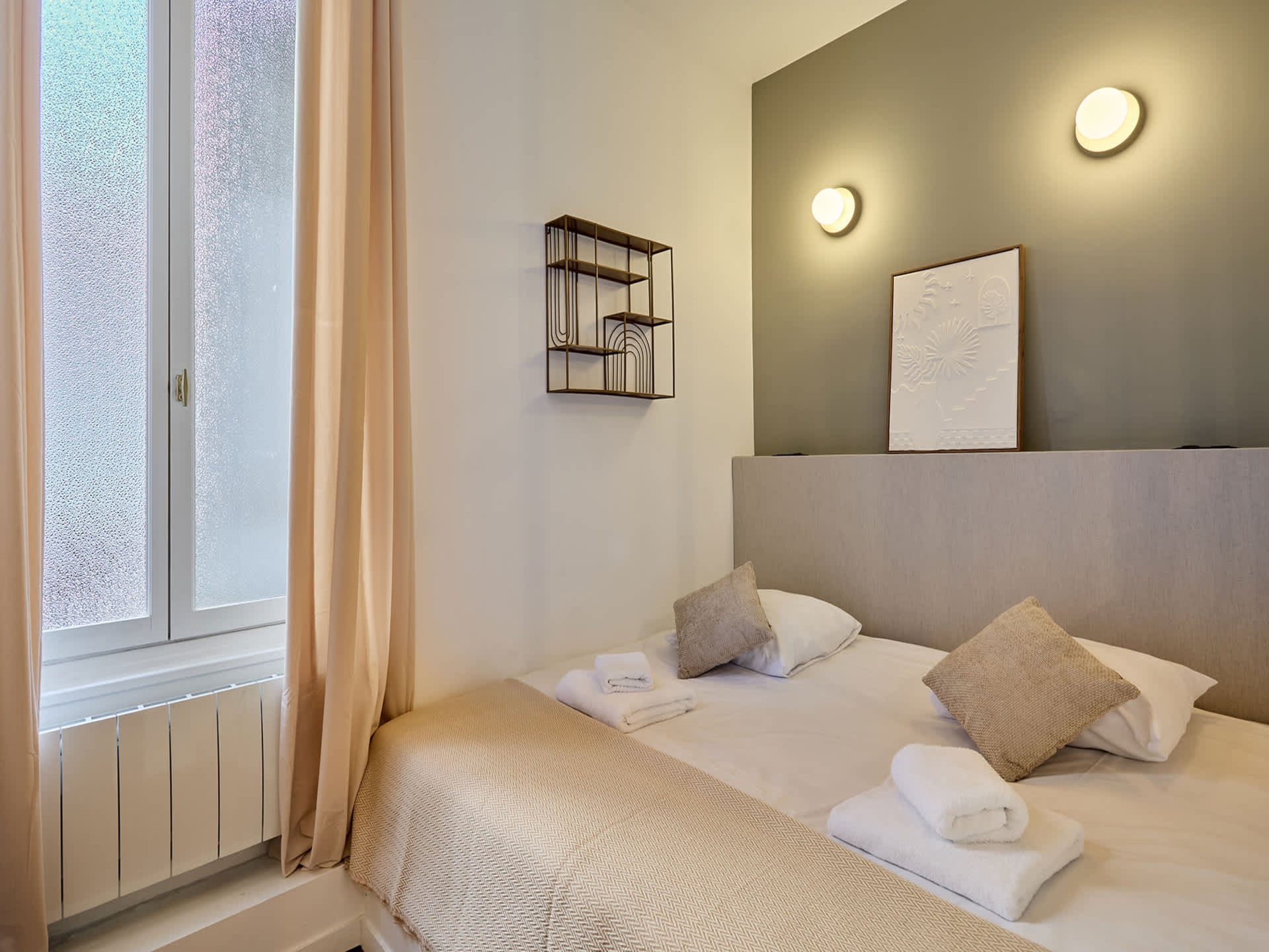 Licht appartement in Parijs, vlakbij Père-Lachaise en Place de la Nation - foto 2