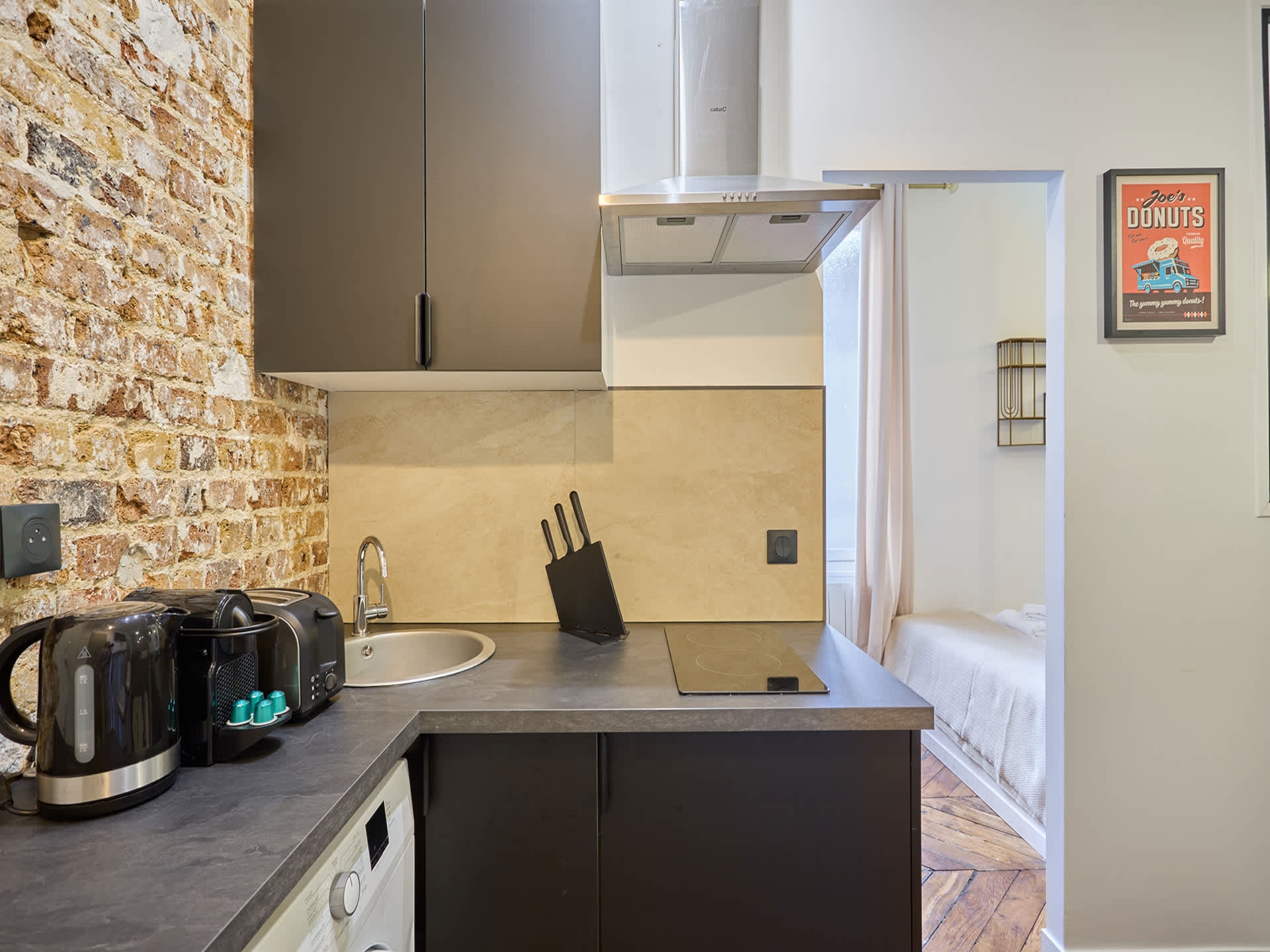 Licht appartement in Parijs, vlakbij Père-Lachaise en Place de la Nation - foto 12