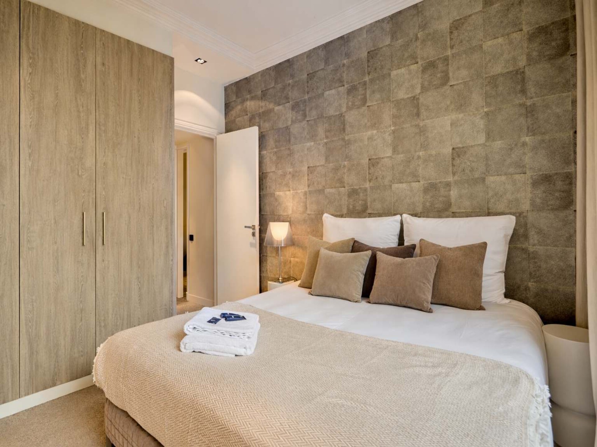 Luxe appartement 111m² met terras aan Boulevard Maurice Barrès, Neuilly-sur-Seine - foto 19