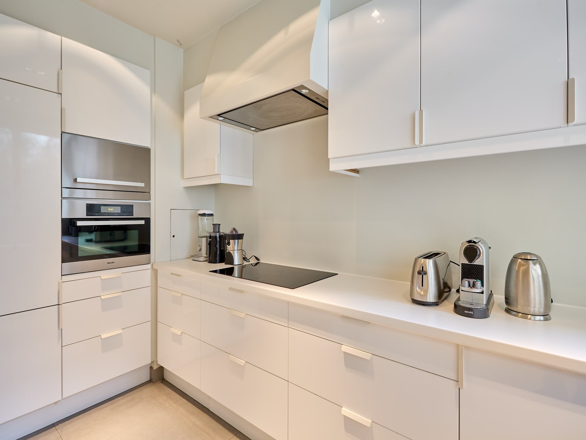 Luxe appartement 111m² met terras aan Boulevard Maurice Barrès, Neuilly-sur-Seine - foto 23