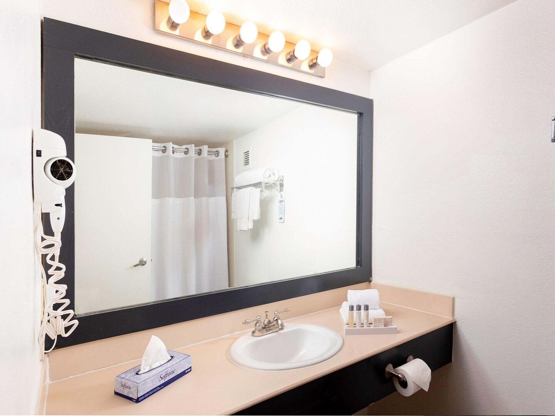 Pool View Studio met Queen Bed in Las Vegas - 4 personen, 34m² - foto 26