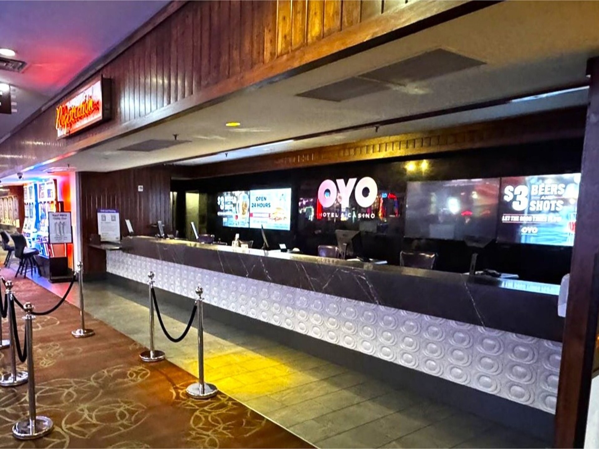 Ruim appartement bij Las Vegas Strip met casino en huisdier toegestaan - foto 9
