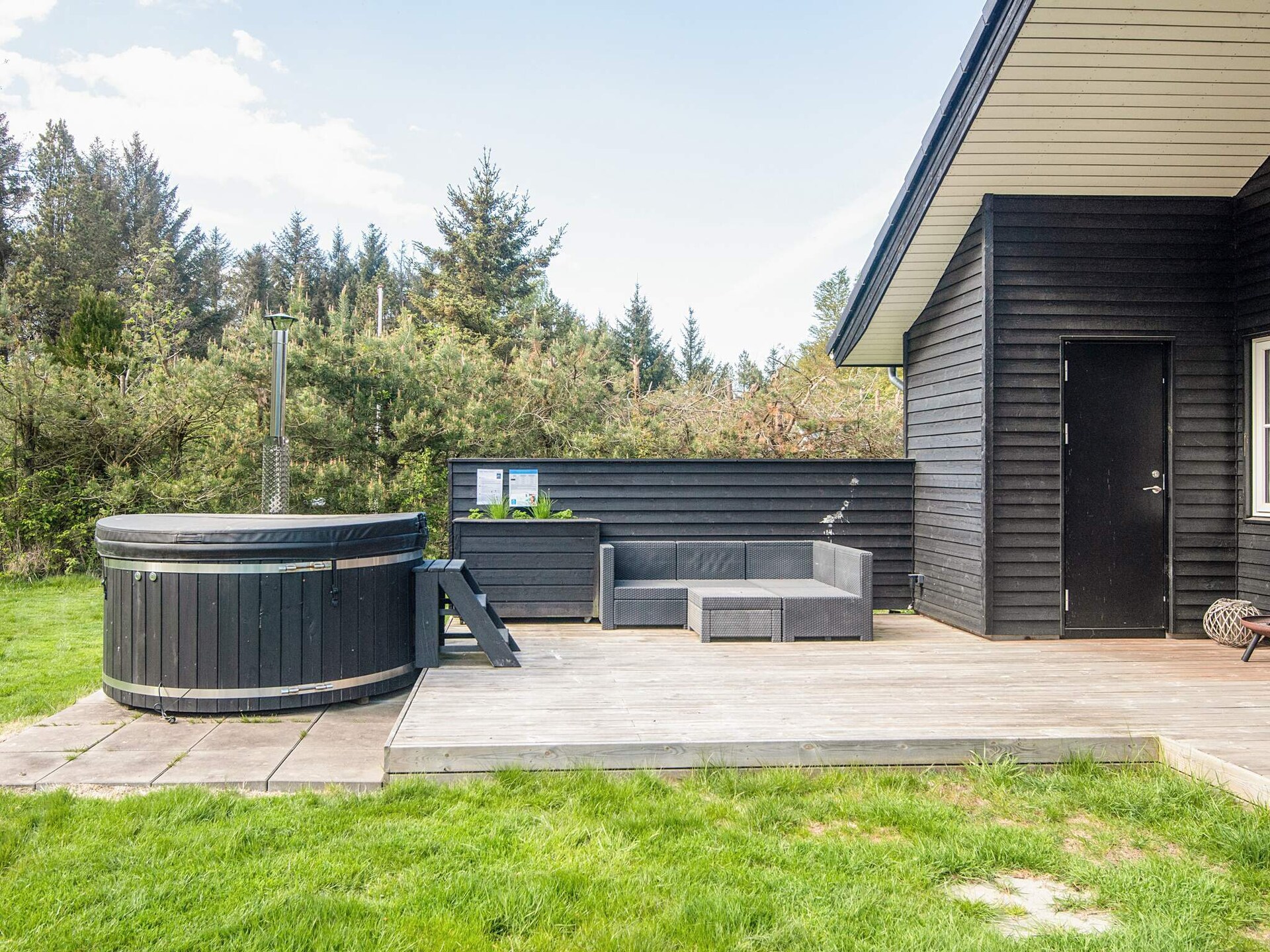 Modern vrijstaand huis met sauna, hottub en laadpaal nabij kust Brovst - foto 2