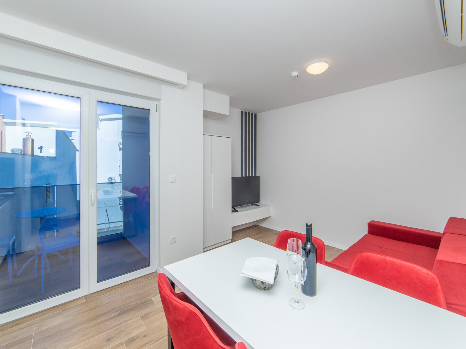 Modern appartement aan zee in Gradac, op 100 meter van het strand - foto 8