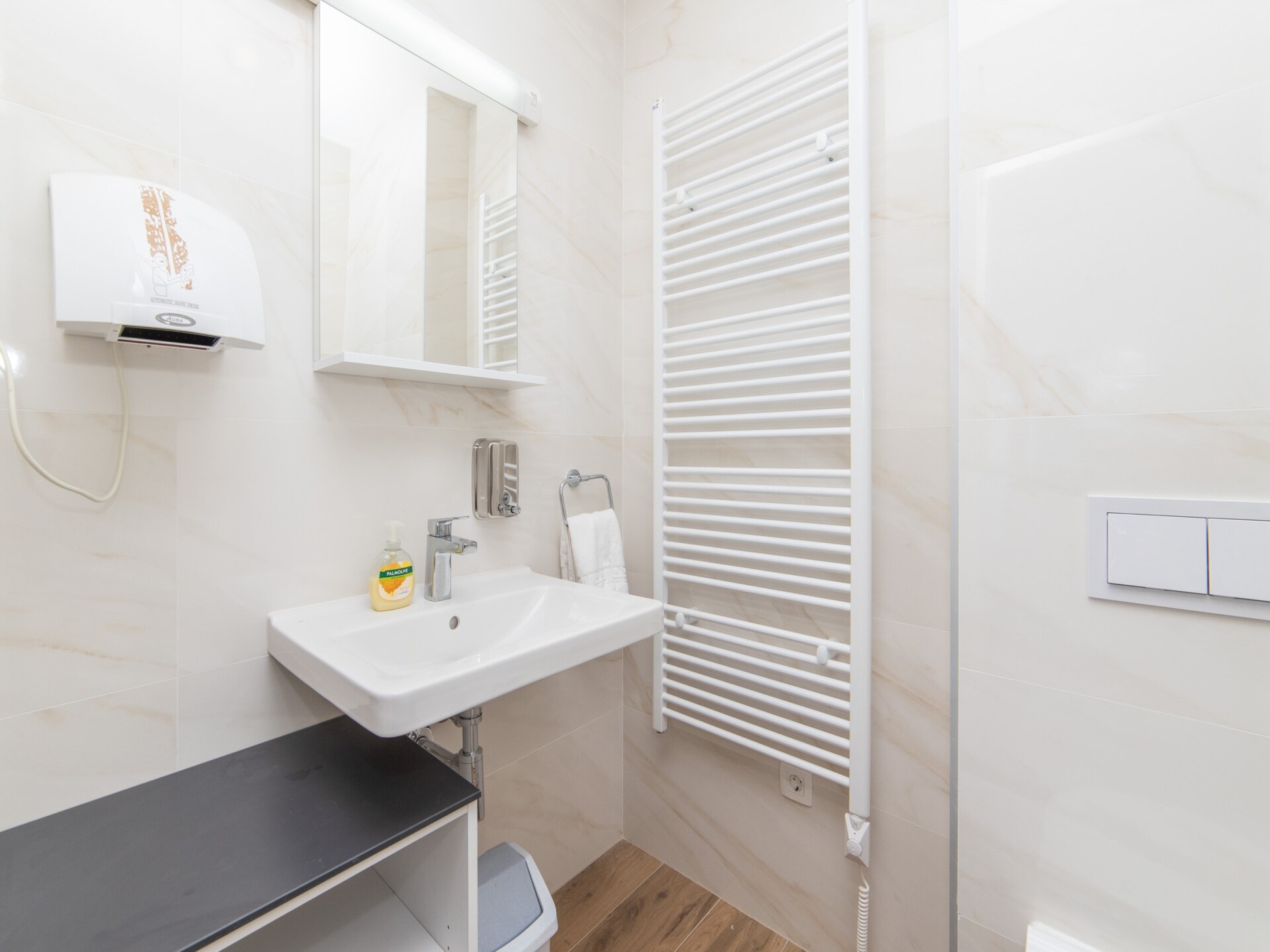 Modern appartement aan zee in Gradac, op 100 meter van het strand - foto 14
