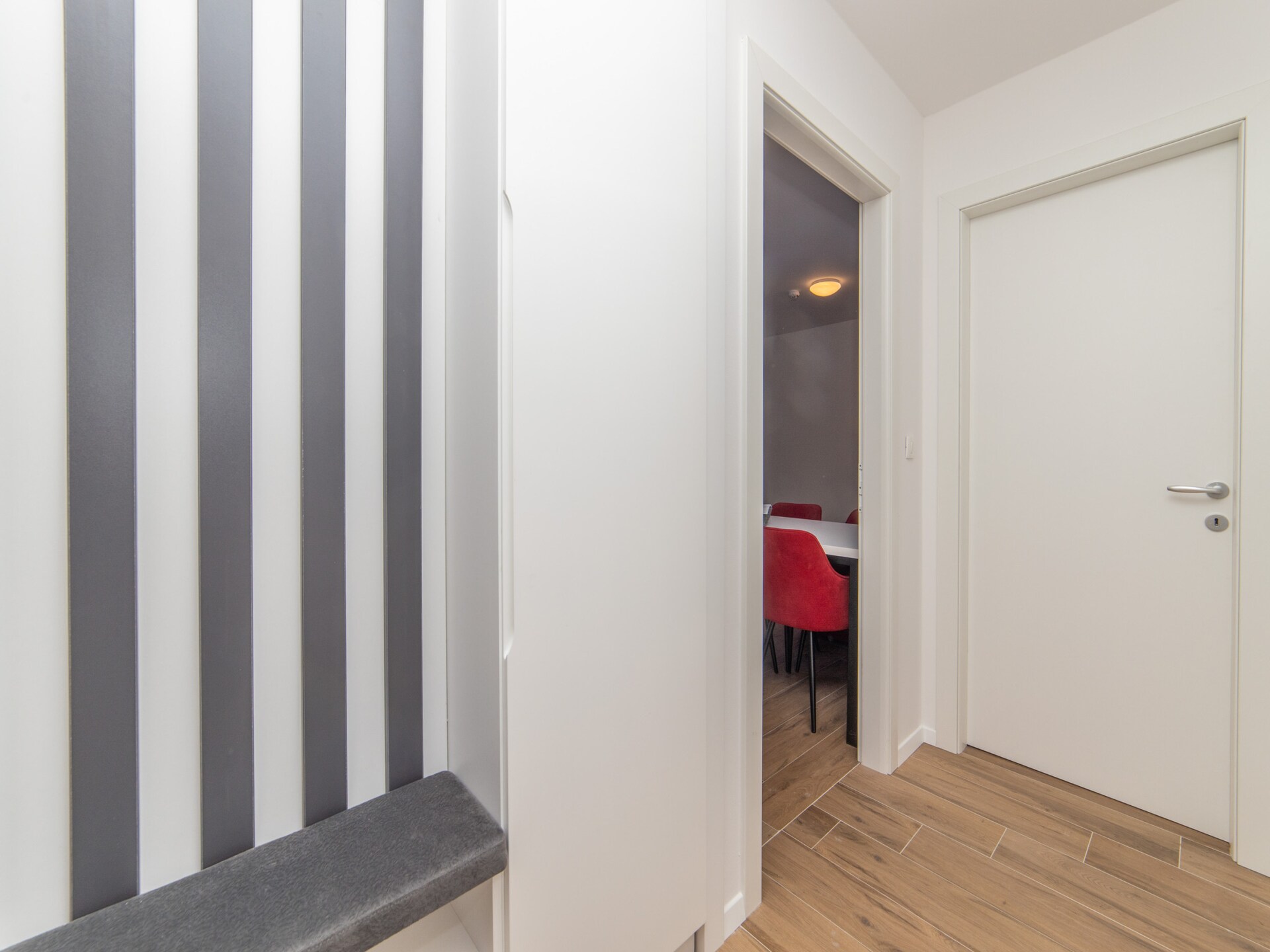 Modern appartement aan zee in Gradac, op 100 meter van het strand - foto 11