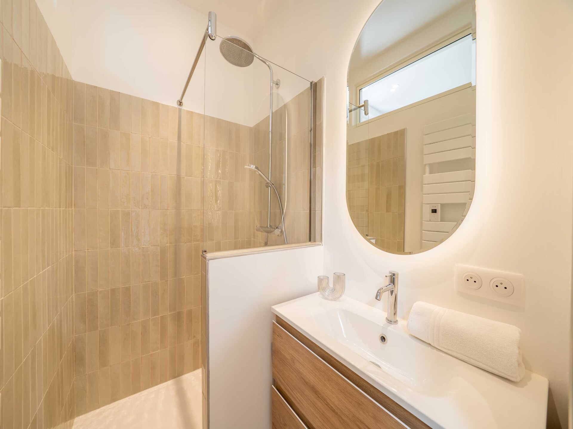 Lichte studio in het hart van Saint-Tropez, vlakbij de haven - foto 25