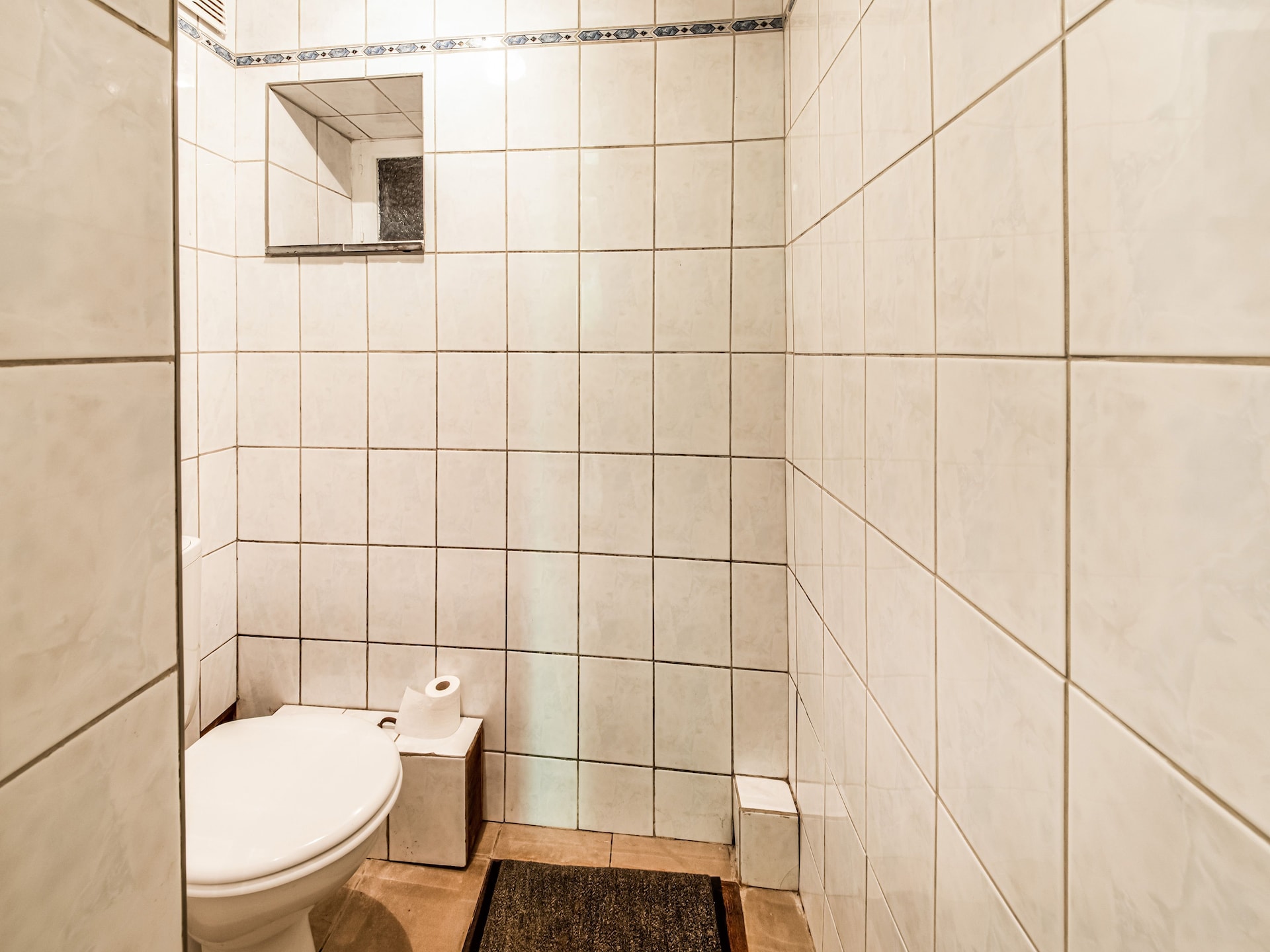 15-persoons vakantiehuis met haard en tuin in Awenne - foto 29