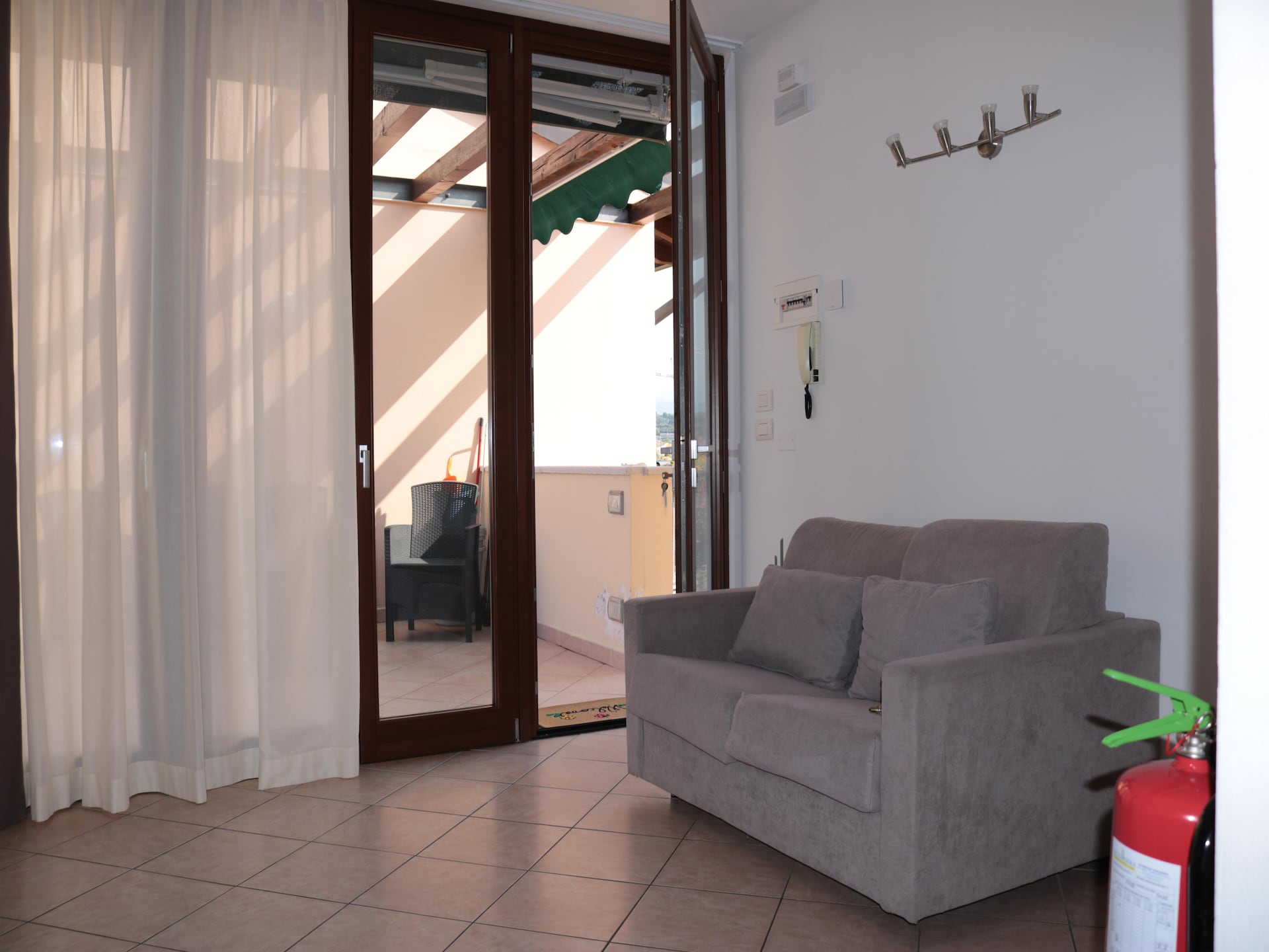 Vakantiehuis op 550 m van het meer in het centrum van Lazise - foto 4