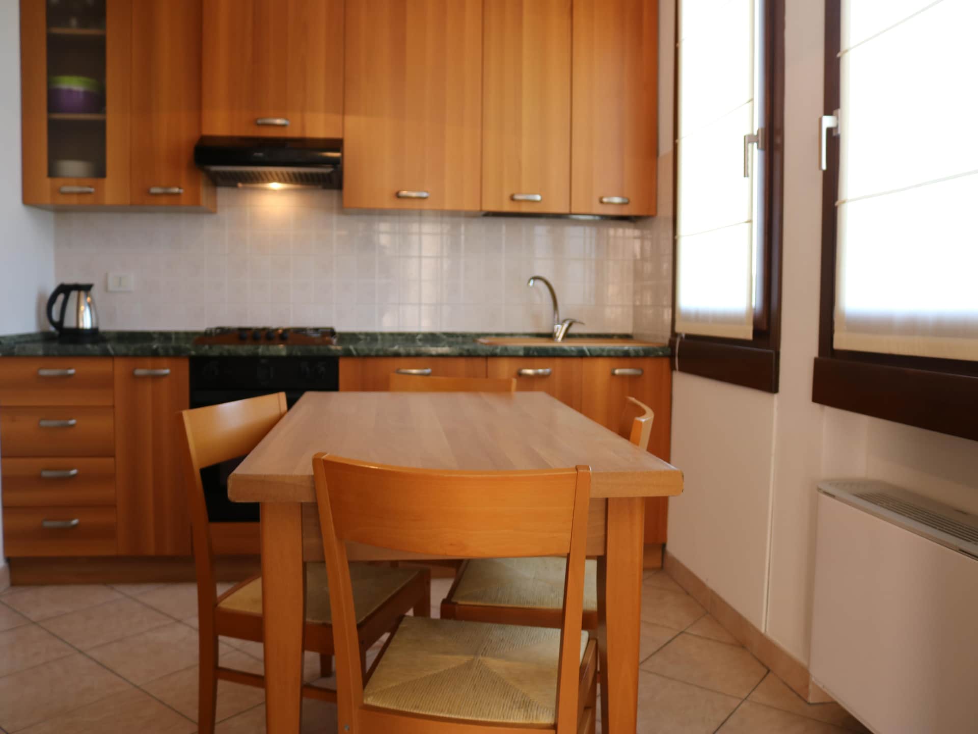 Vakantiehuis op 550 m van het meer in het centrum van Lazise - foto 8