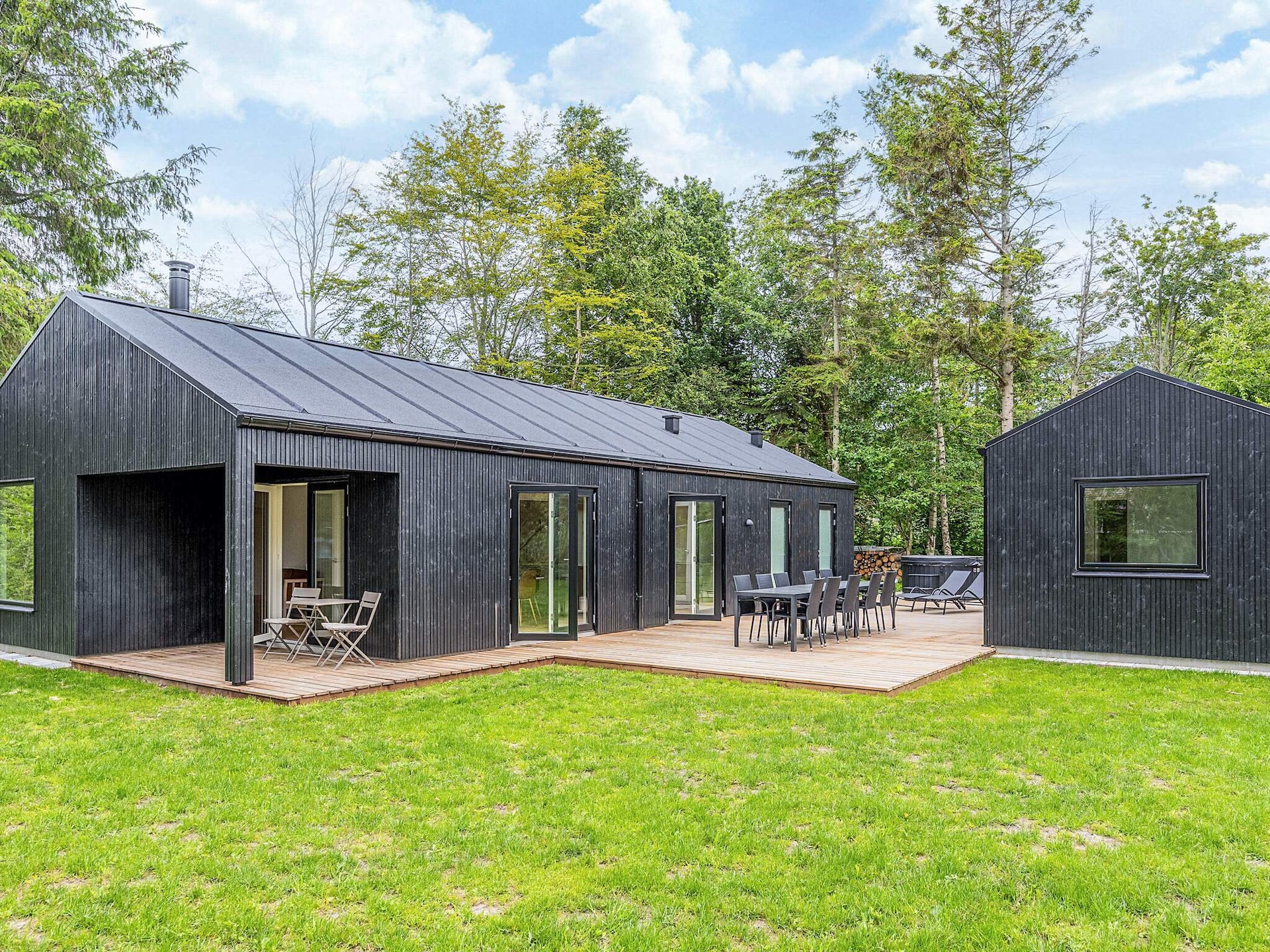 Op 350 m van zee: Ruim vakantiehuis voor 10 personen in Hals - foto 1