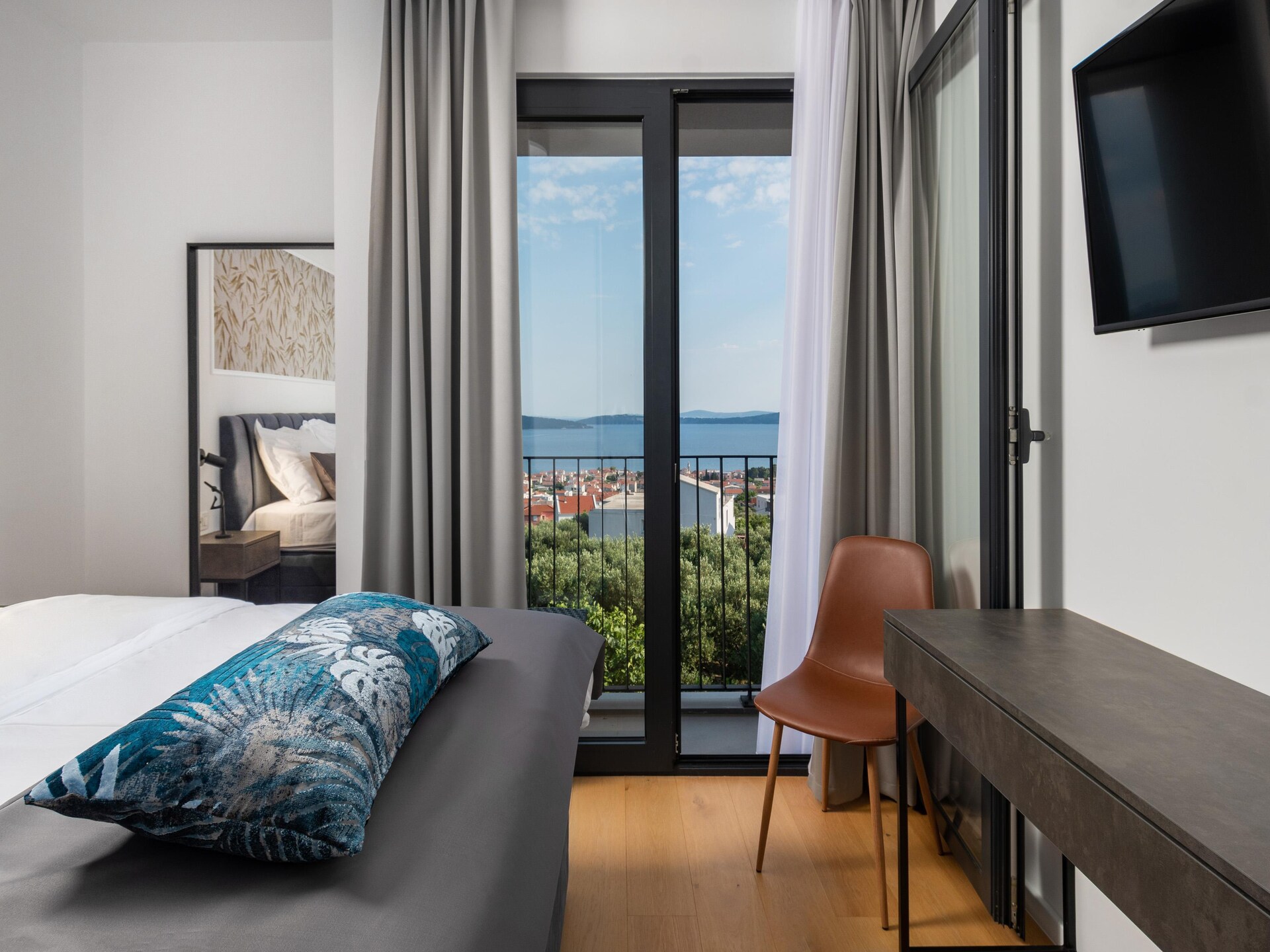 Ruime villa met privézwembad, sauna en zeezicht bij Split - foto 25