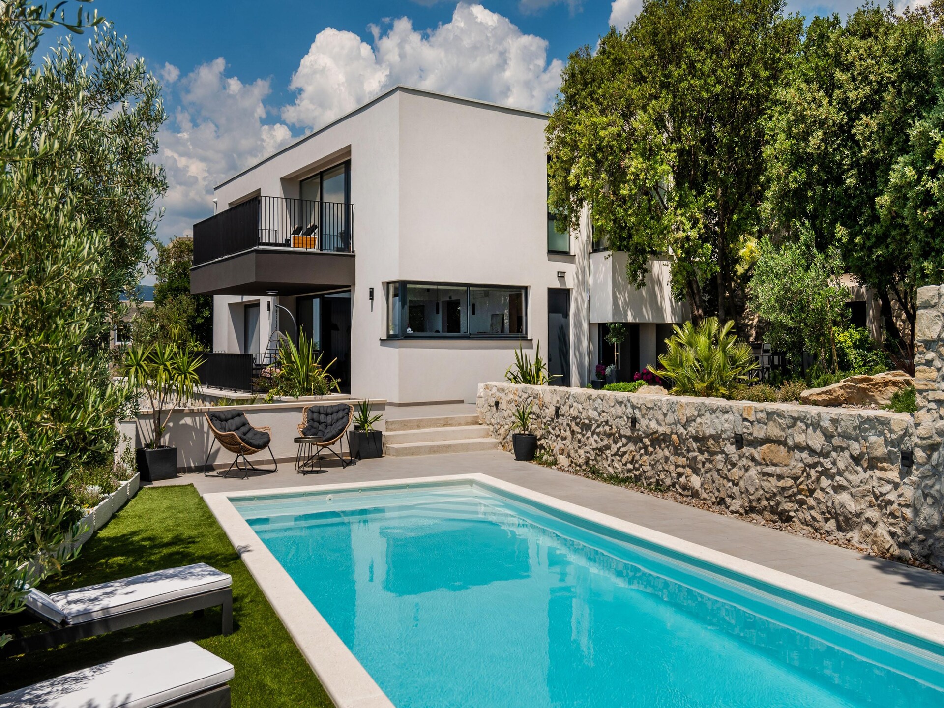 Ruime villa met privézwembad, sauna en zeezicht bij Split - foto 2