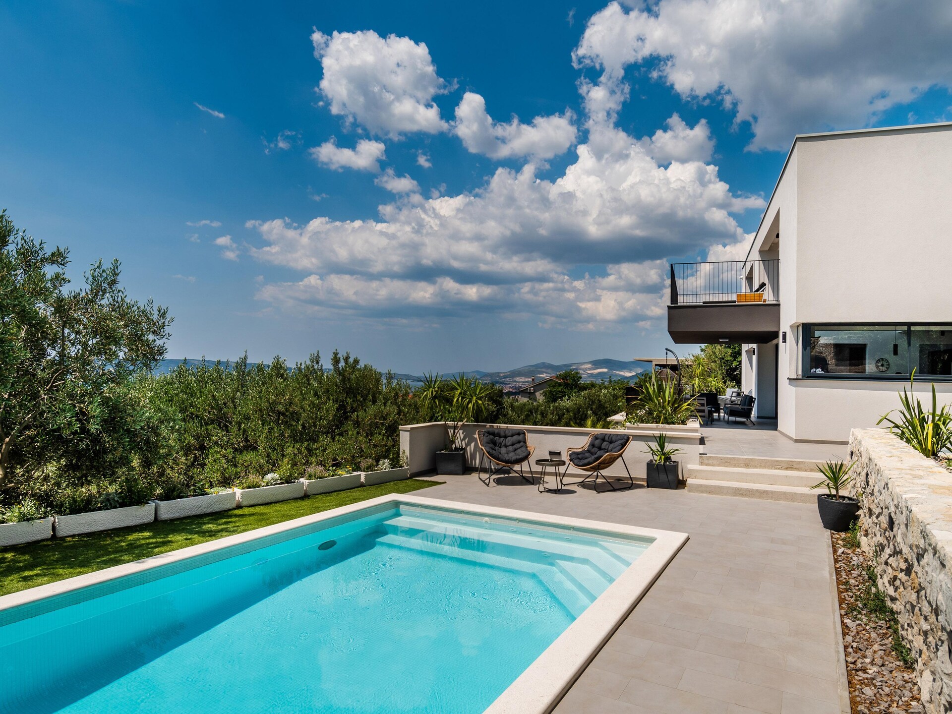 Ruime villa met privézwembad, sauna en zeezicht bij Split - foto 40