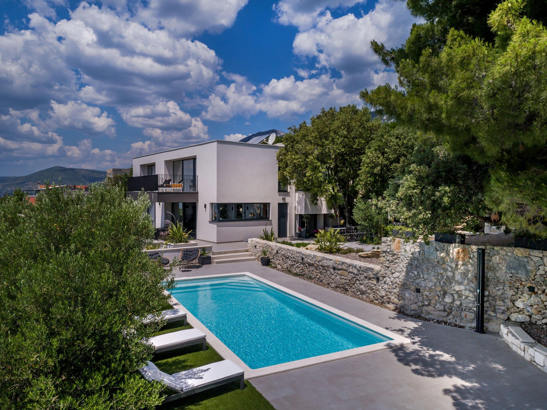 Ruime villa met privézwembad, sauna en zeezicht bij Split - foto 43
