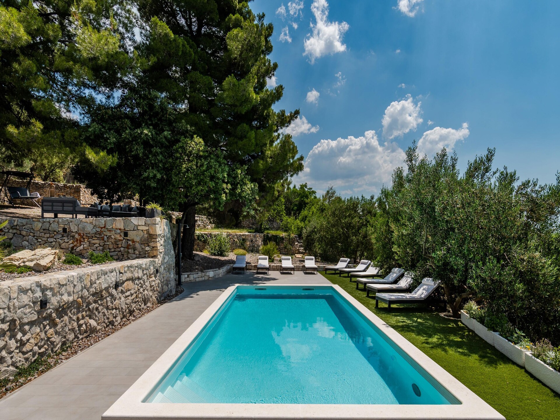 Ruime villa met privézwembad, sauna en zeezicht bij Split - foto 29