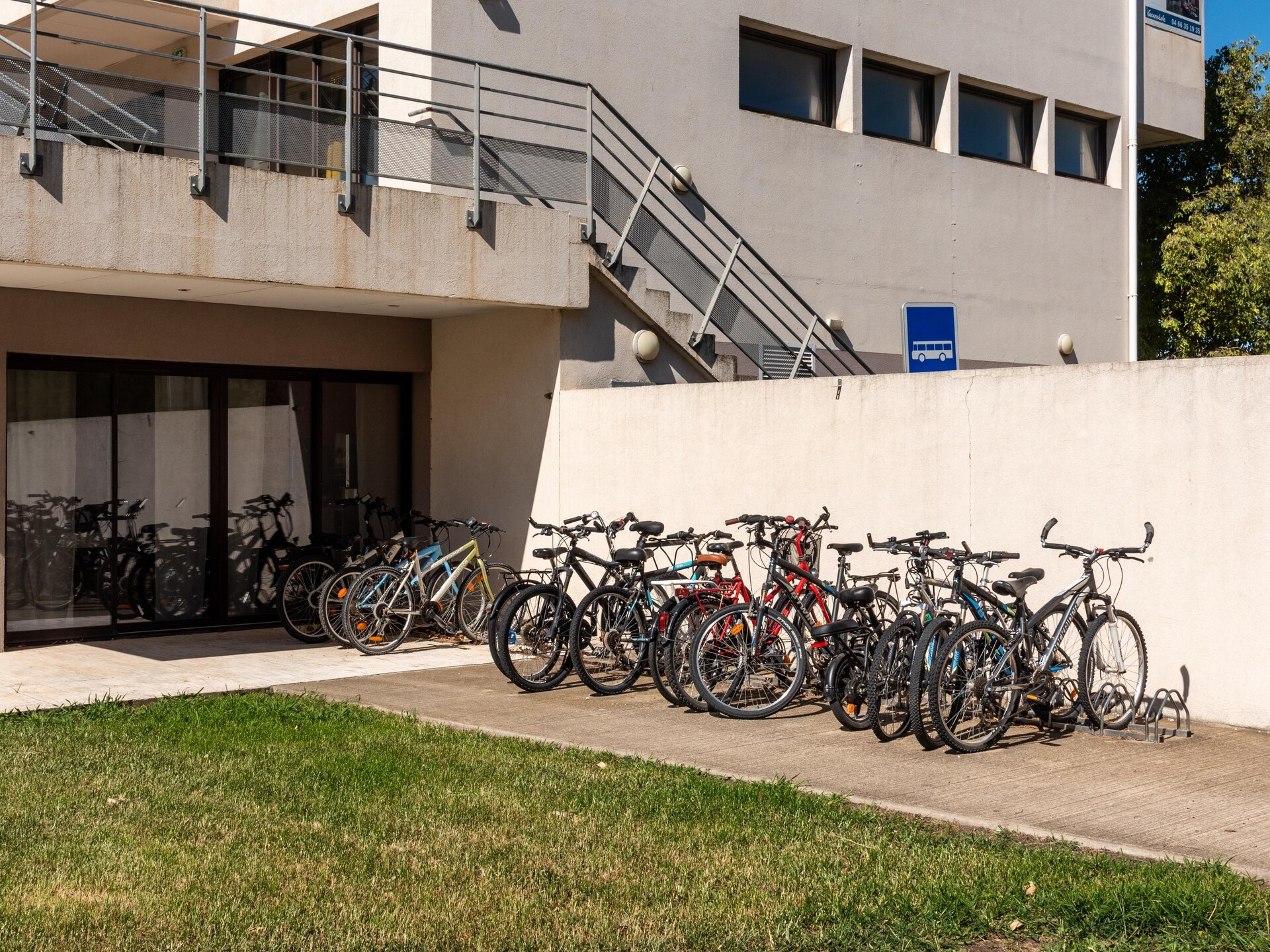 Knus appartement in Le Grau-du-Roi met zwembadzicht, vlakbij Port Camargue - foto 18
