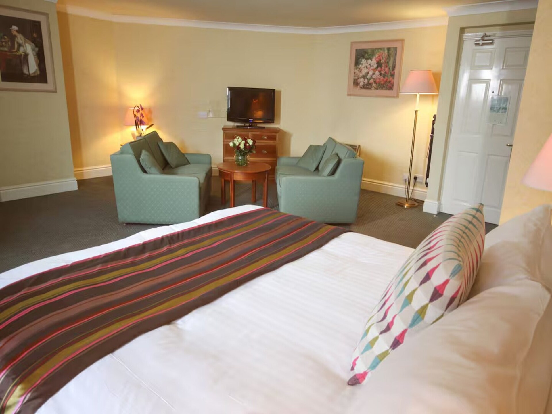 Comfortabele tweepersoonskamer nabij Coventry – gratis WiFi & parkeren - foto 16