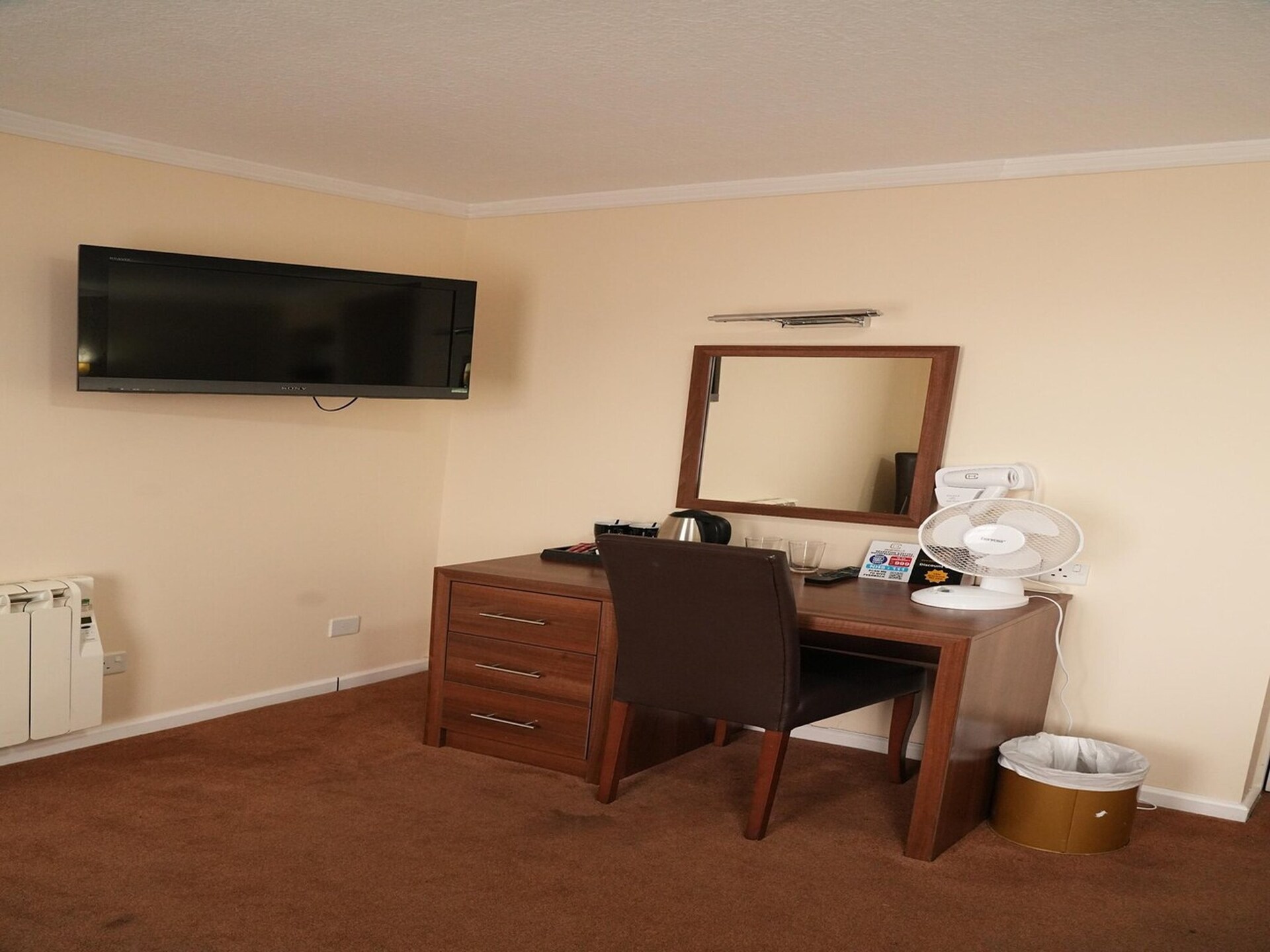 Compacte en moderne single room in hartje Derby met gratis wifi - foto 20