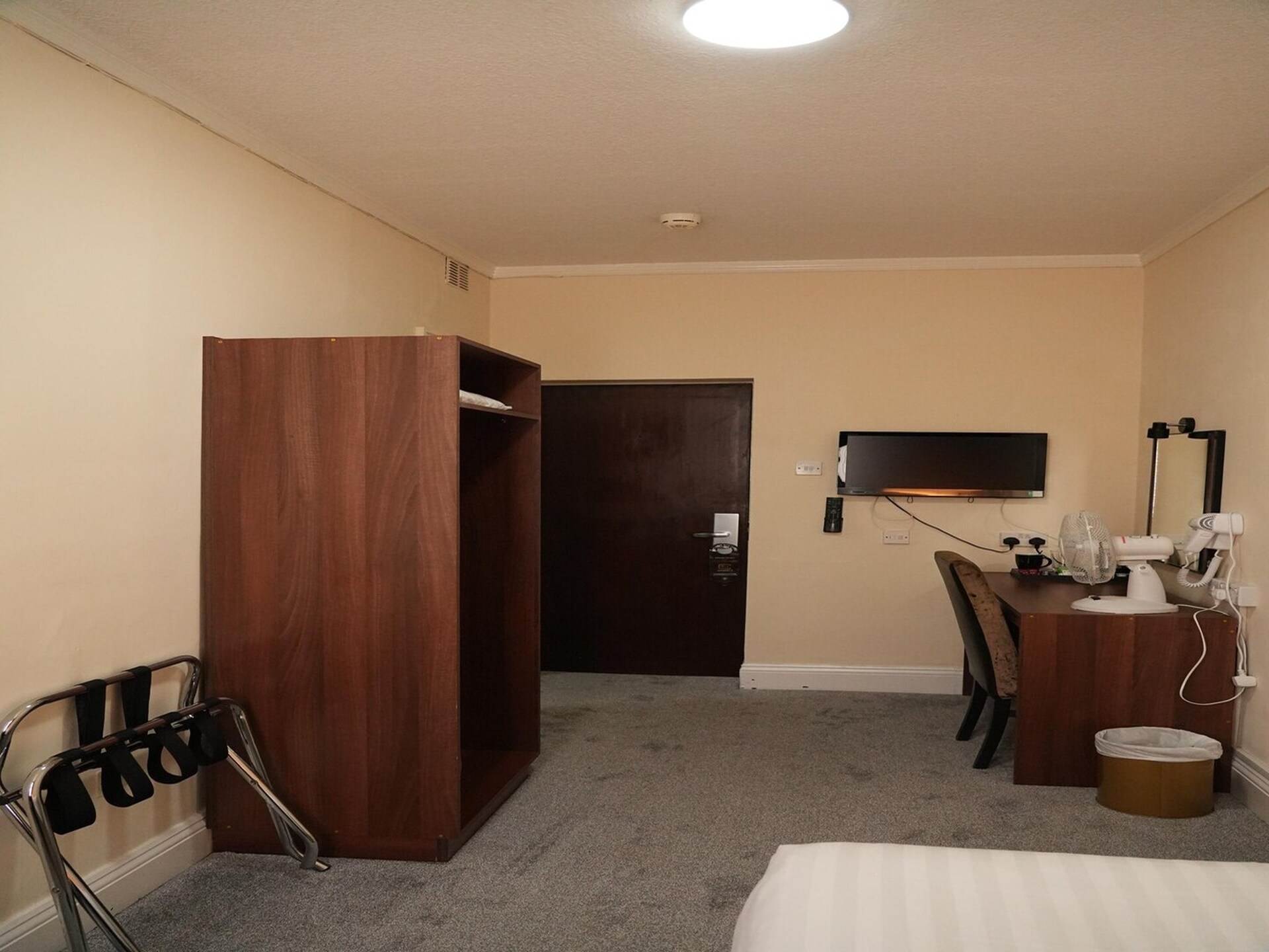 Compacte en moderne single room in hartje Derby met gratis wifi - foto 25