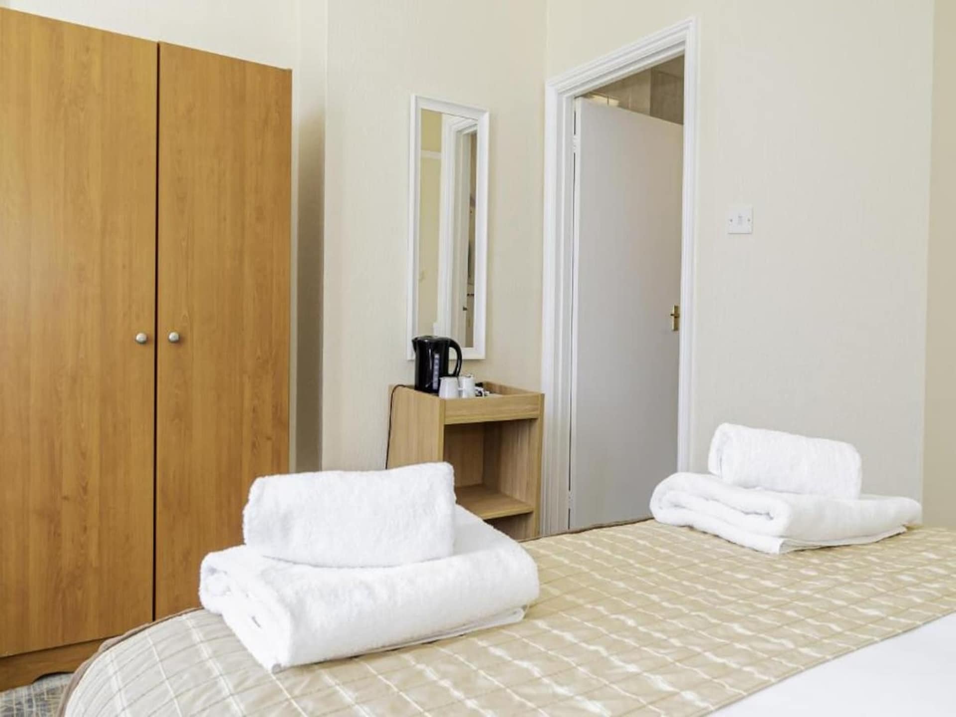 Luxe appartement in hartje Eastbourne nabij het strand - foto 35