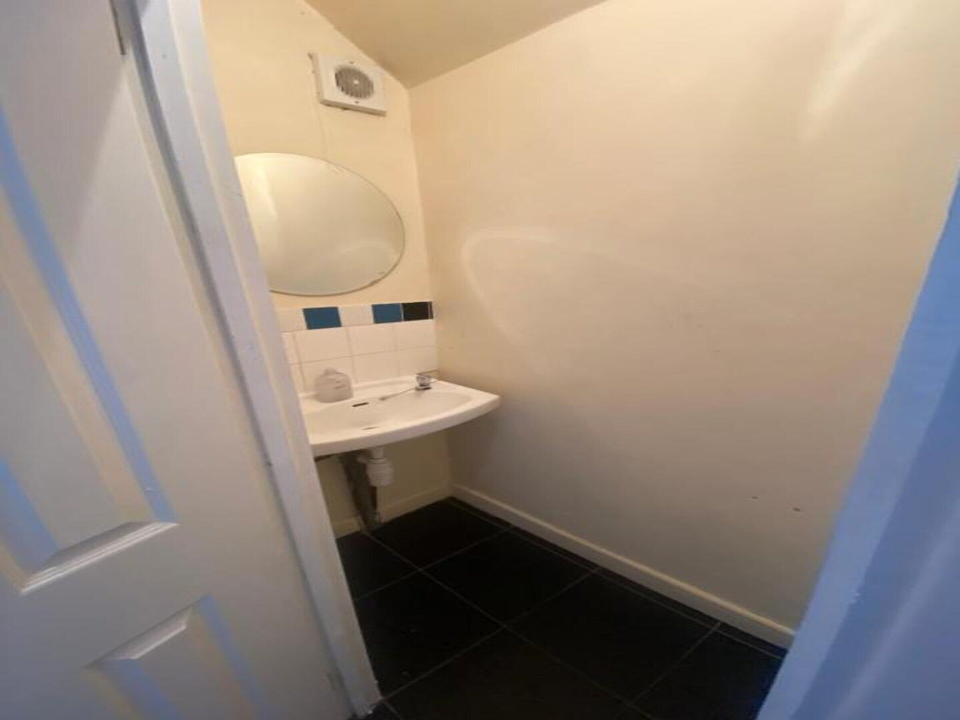 Knusse hotelkamer in Ilford, vlakbij Londen en op loopafstand van het meer - foto 14