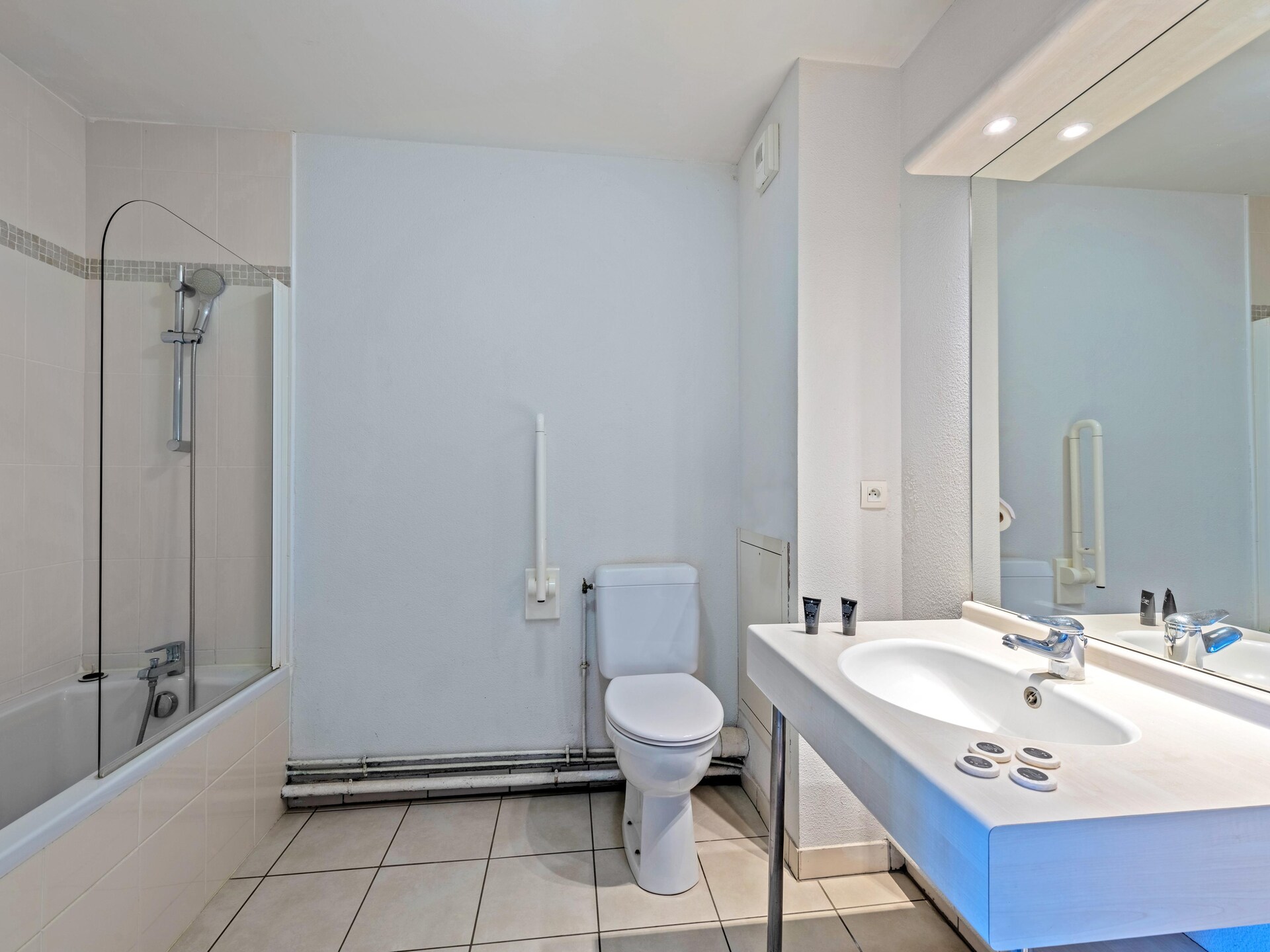 Appartement aan zee in Plougonvelin met zwembad, vlakbij strand Trez Hir - foto 23